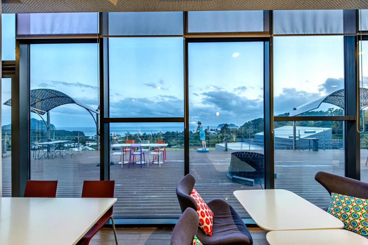 Jeju Bom stay & Art Gallery