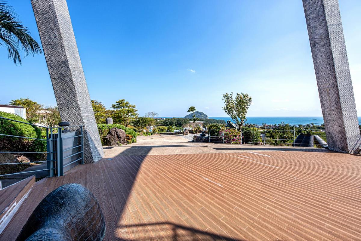 Jeju Bom stay & Art Gallery