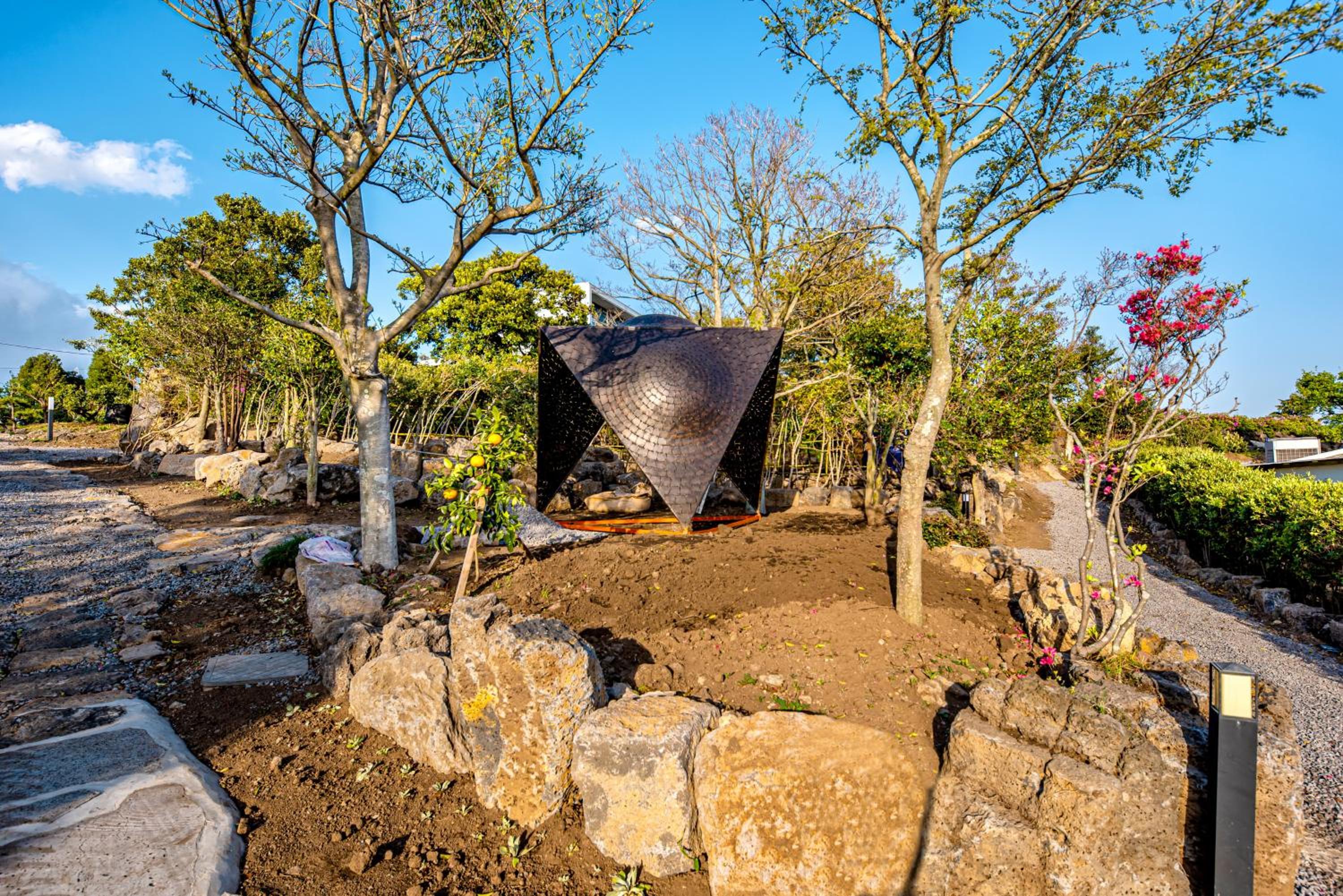 Jeju Bom stay & Art Gallery