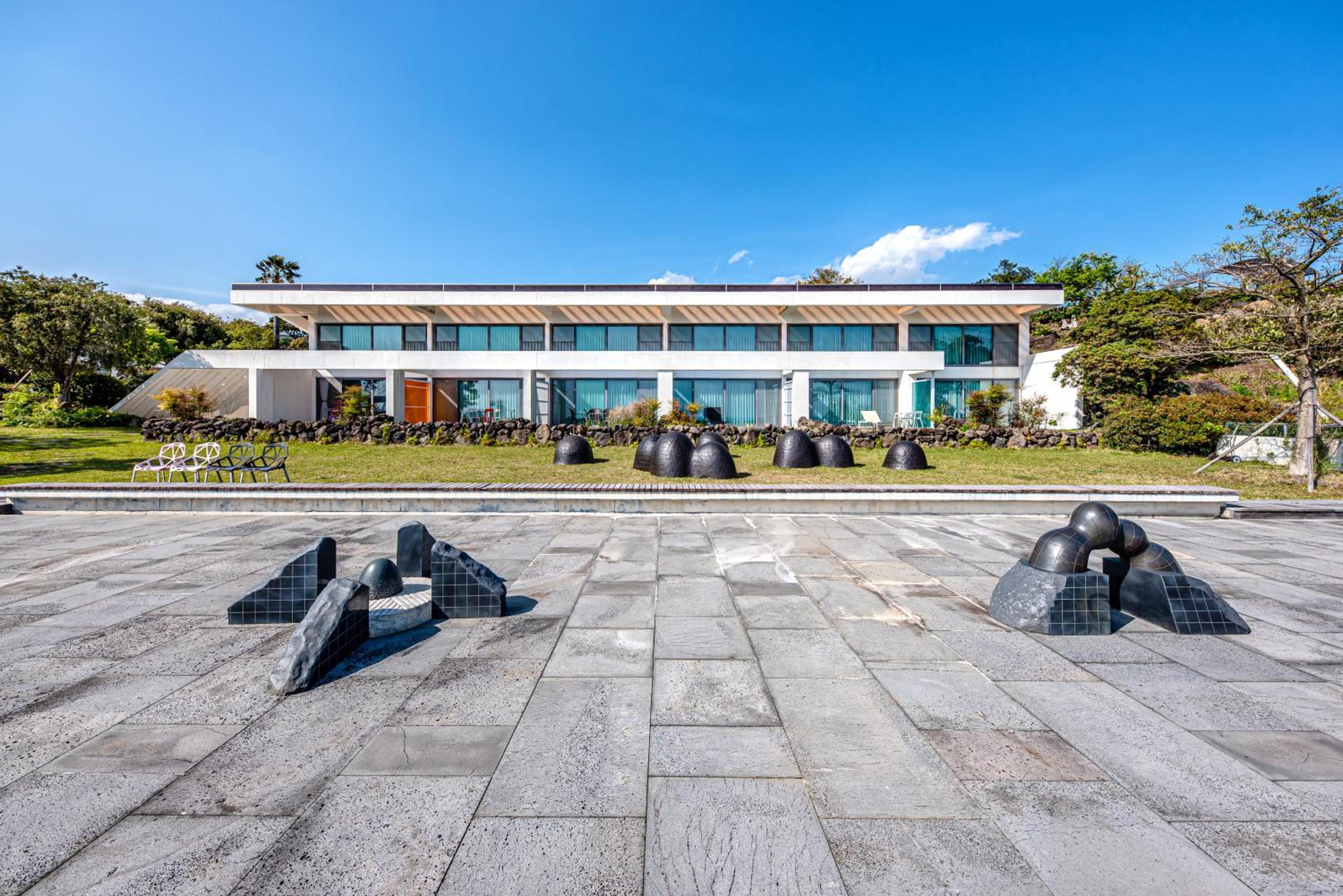 Jeju Bom stay & Art Gallery