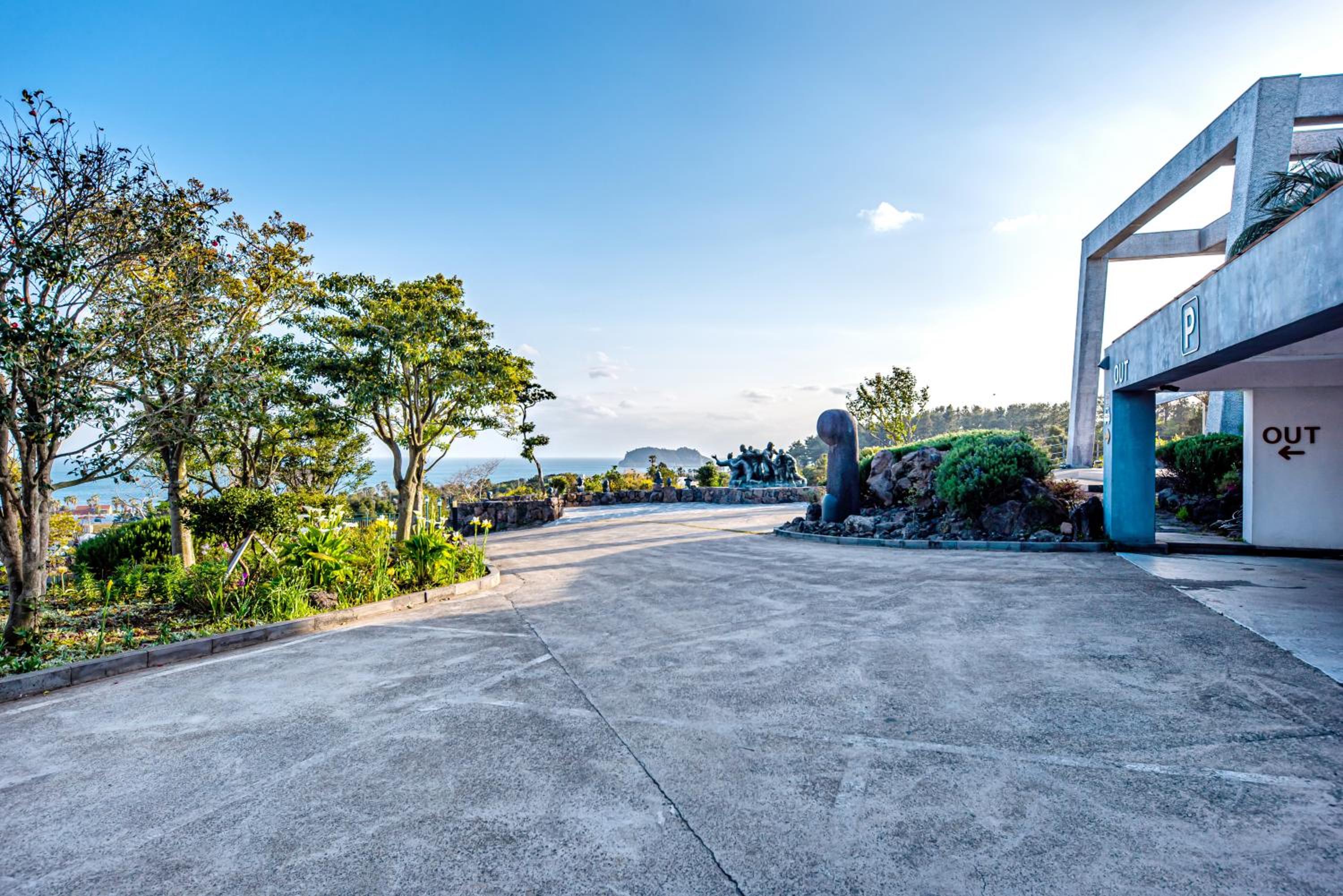 Jeju Bom stay & Art Gallery