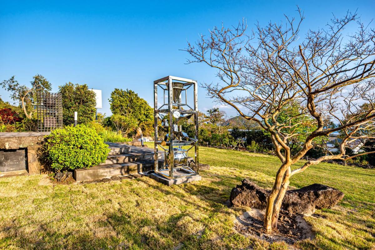 Jeju Bom stay & Art Gallery