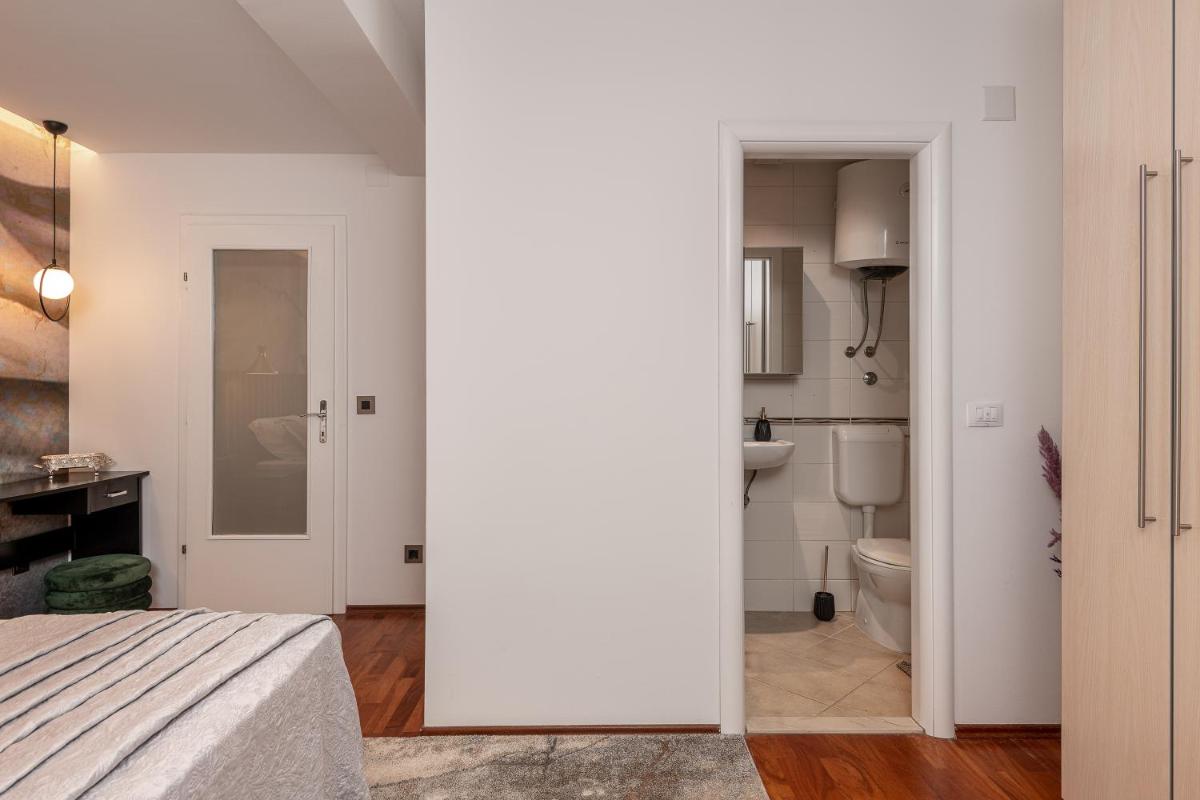 Insula Luxury Apartment