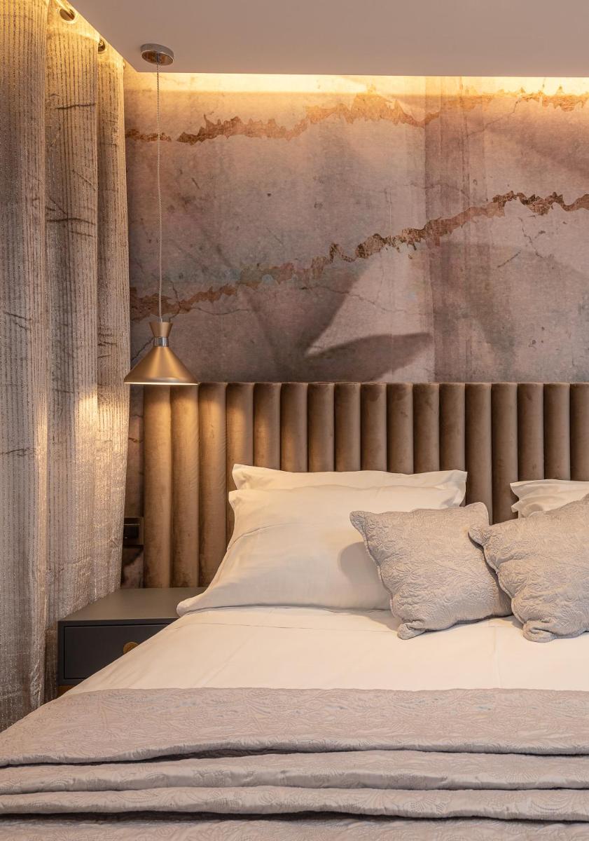 Insula Luxury Apartment