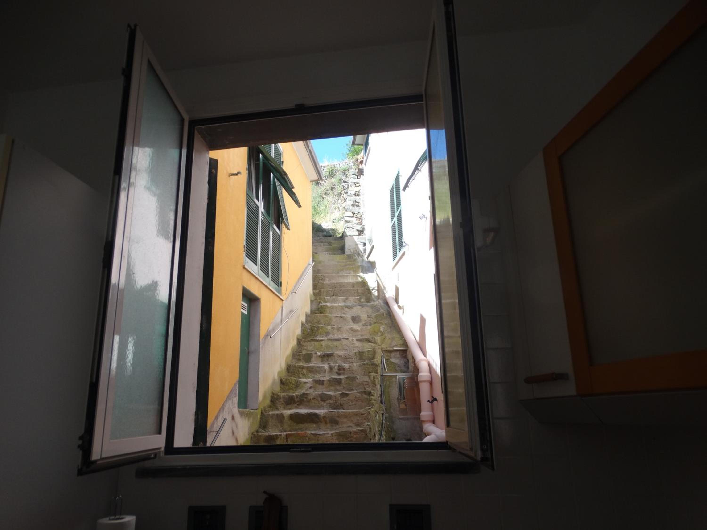 IRMA Manarola photo 3