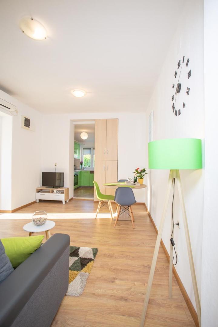 Anika Apartment Komiža view 4