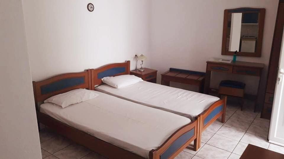 Photo 32