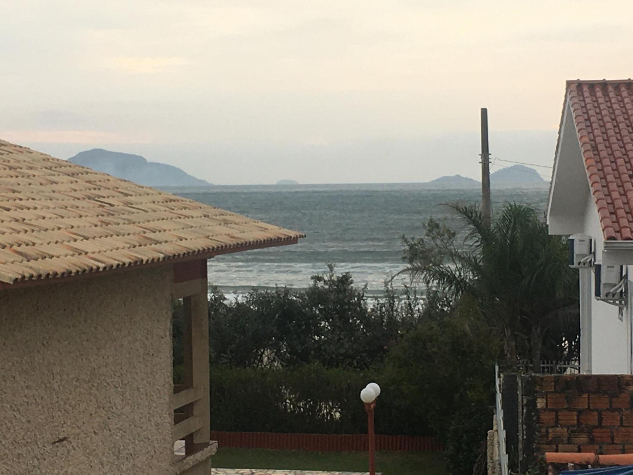 Casa 20m da praia, quarto c/ vista mar LAG163
