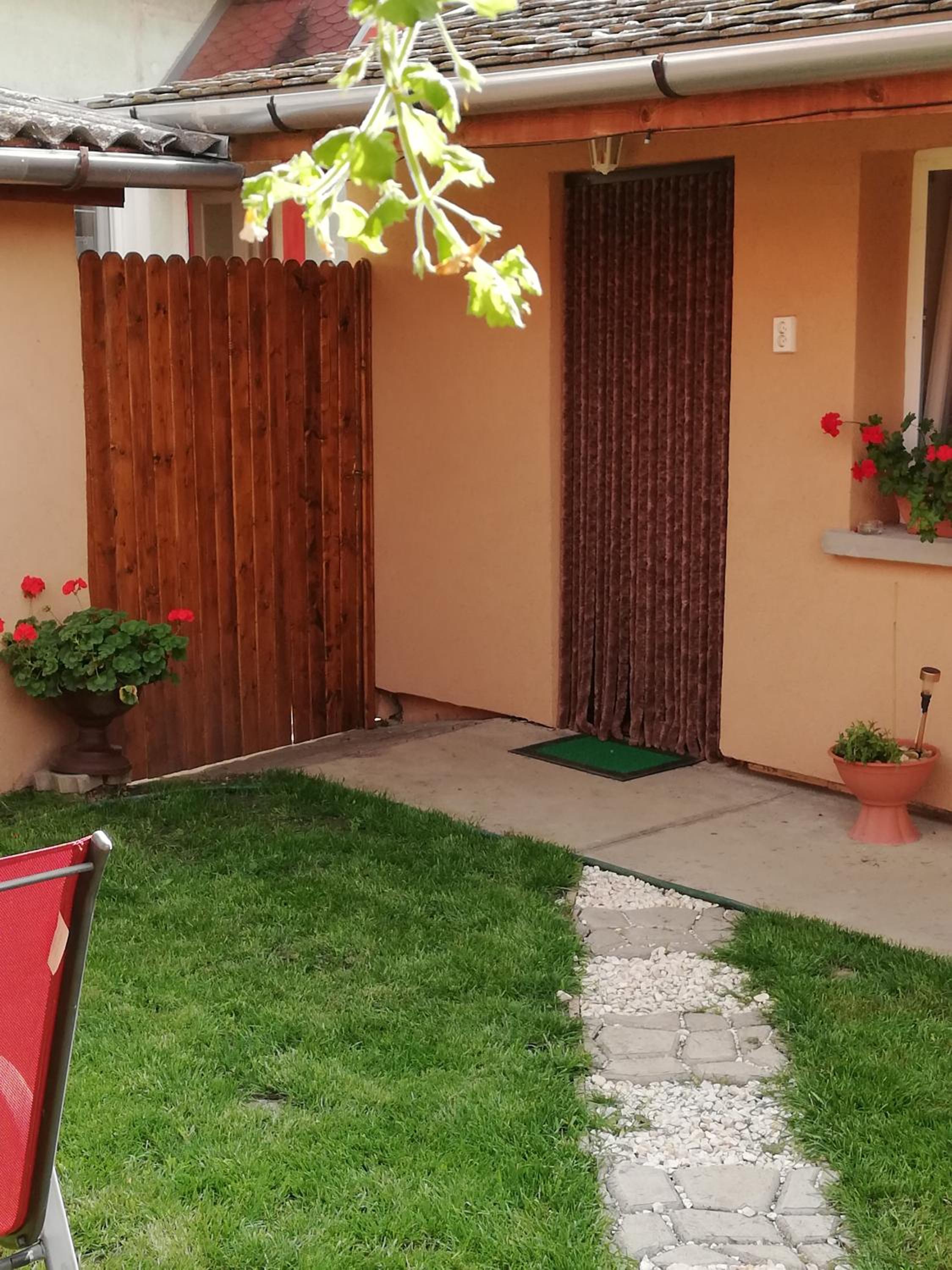 Photo 35