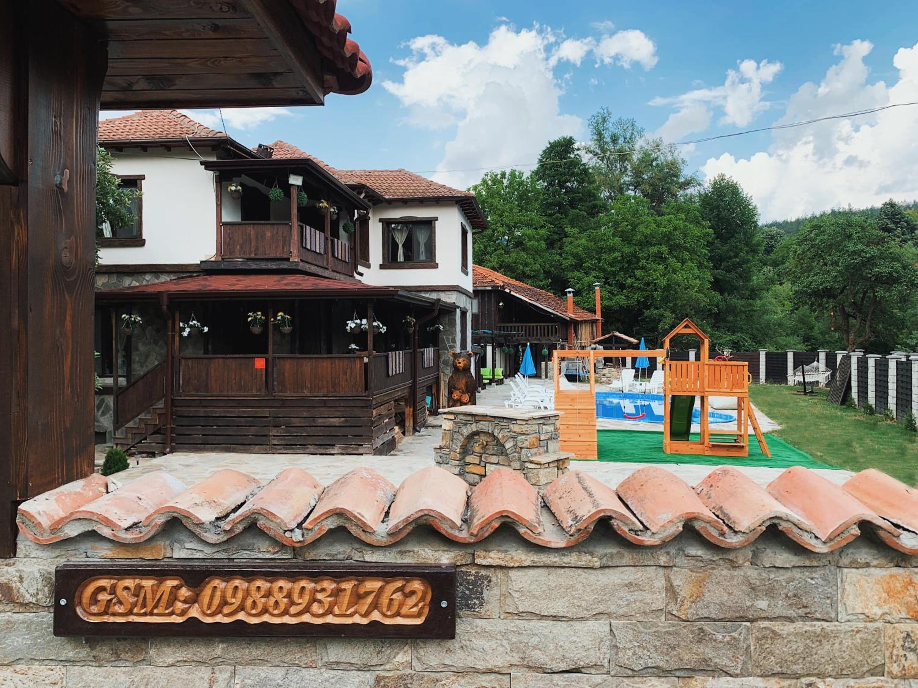 Карамановите къщи
