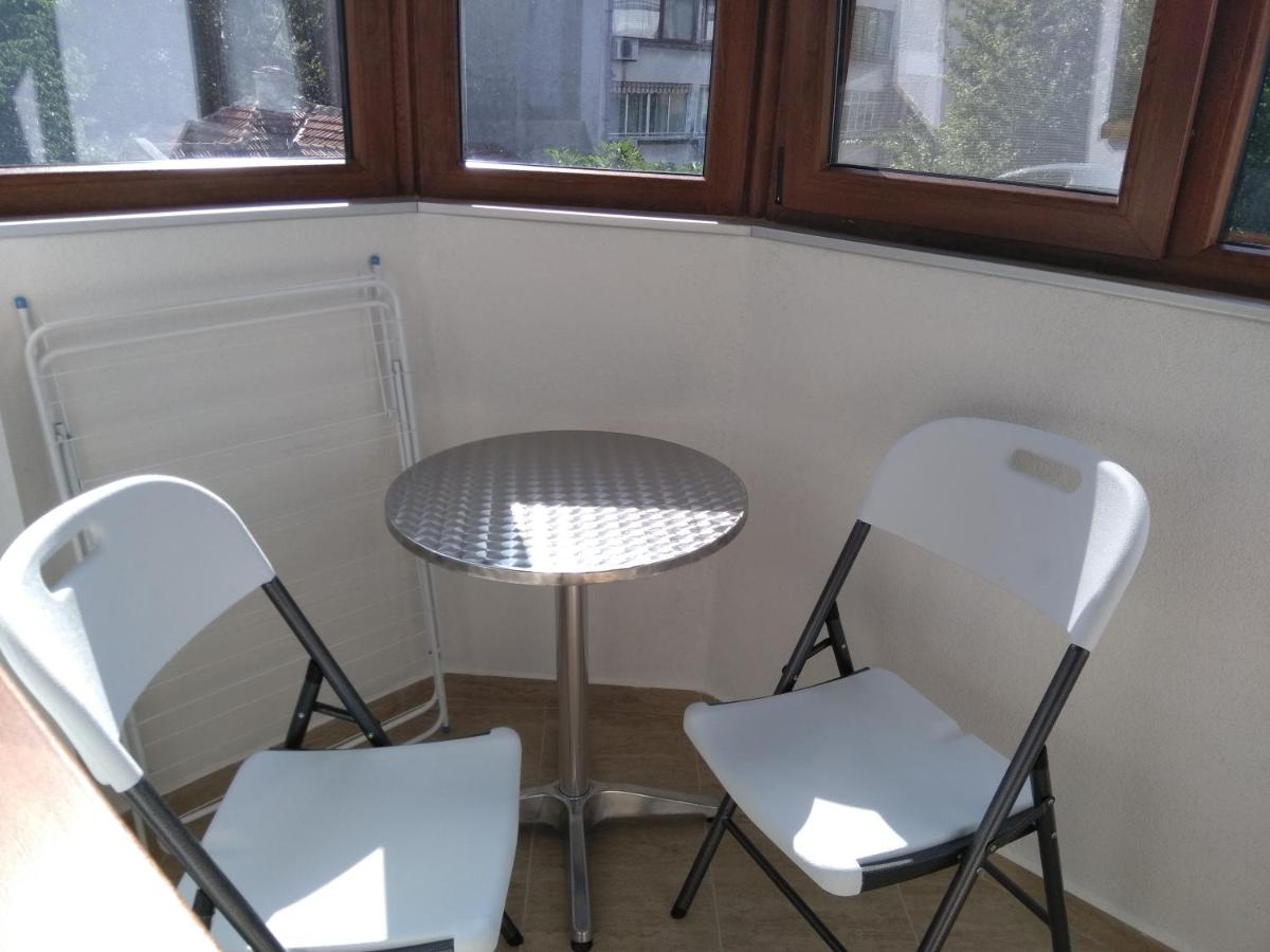 Photo 12