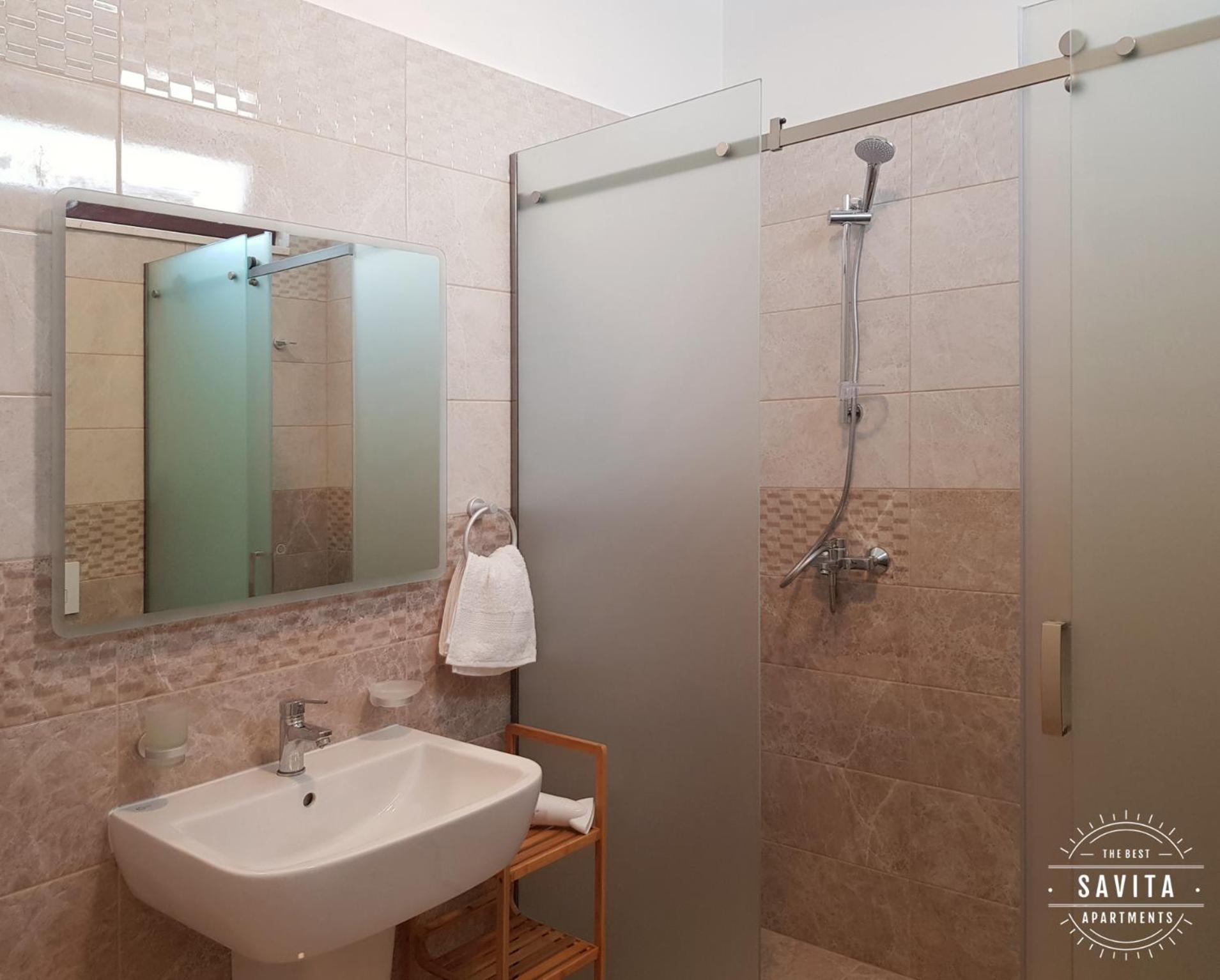 Gjiri i Lalzit - Vila Savita - Perla Resort