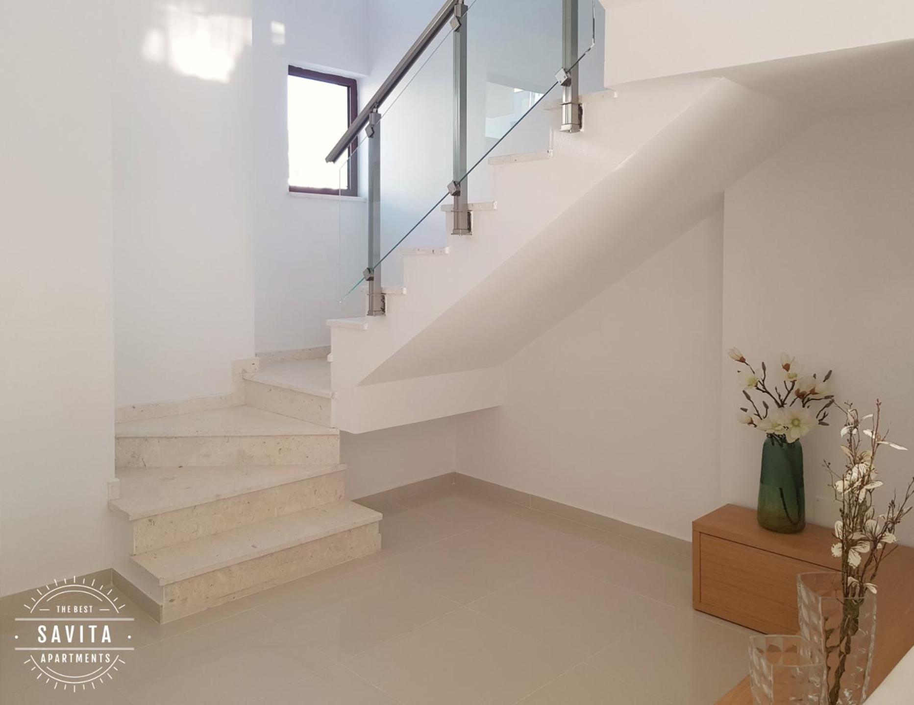 Gjiri i Lalzit - Vila Savita - Perla Resort