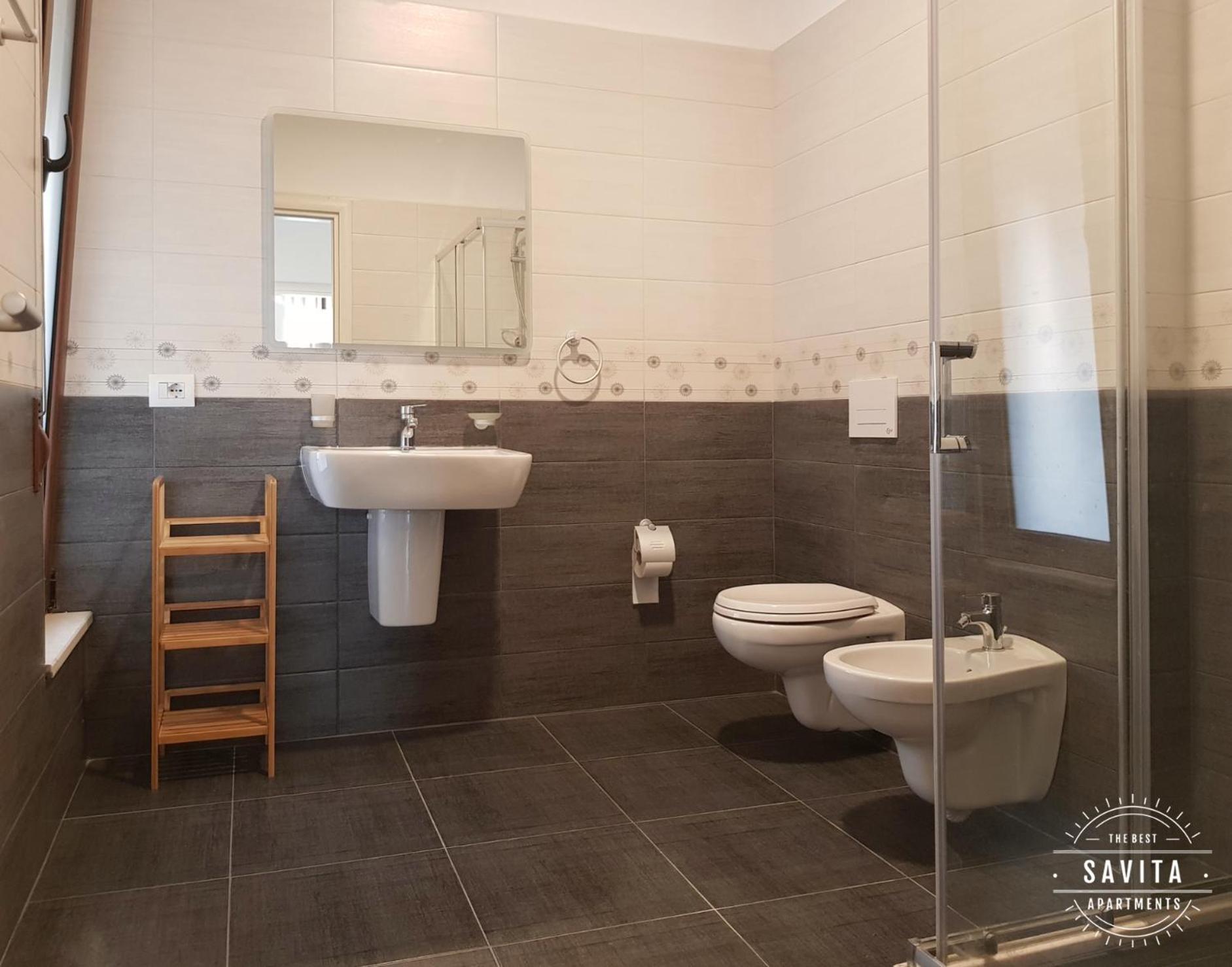 Gjiri i Lalzit - Vila Savita - Perla Resort