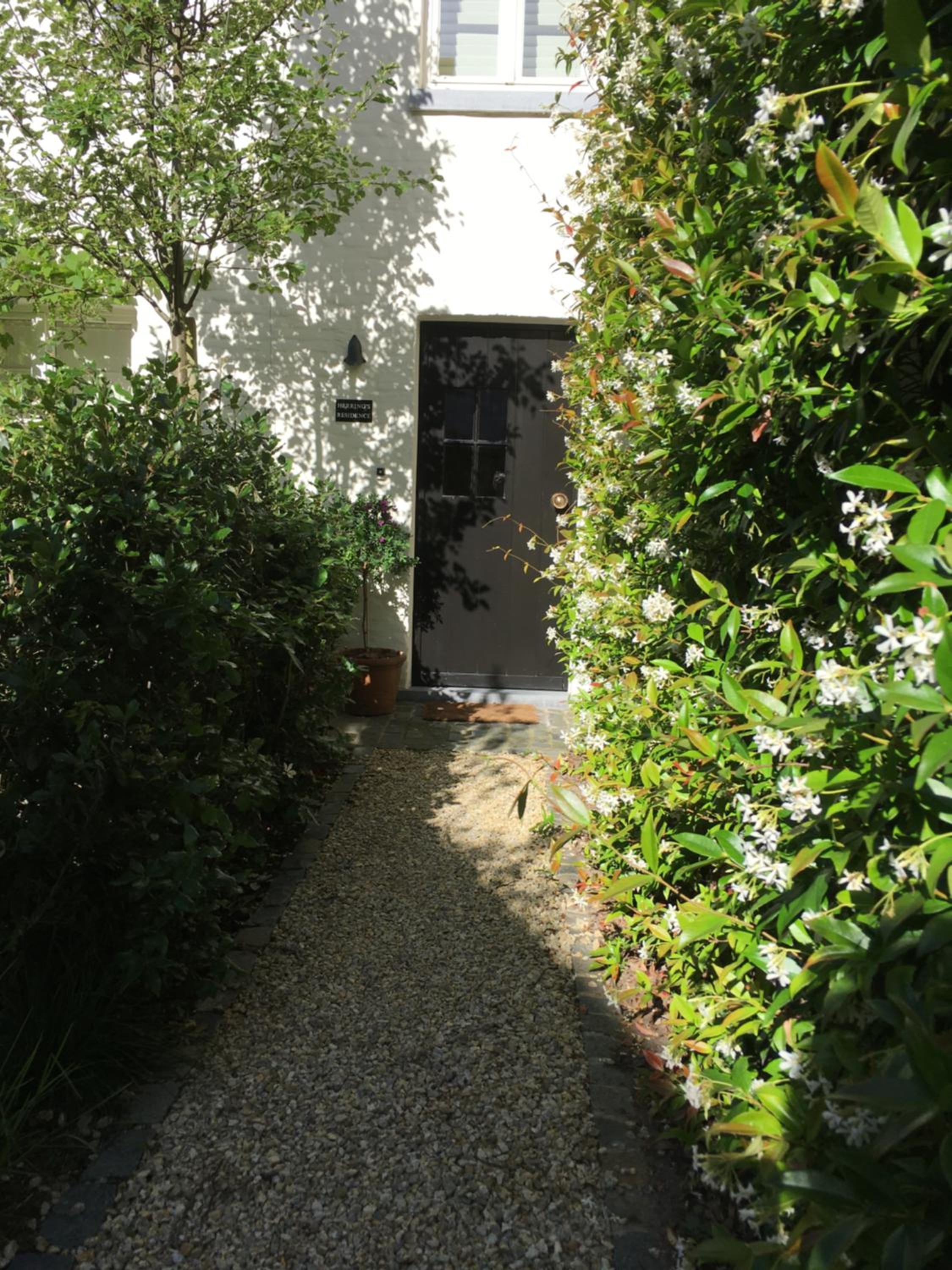 The Herring's Residence - Stylish Private Cottage with Breakfast in Historic Center - Adults-Only