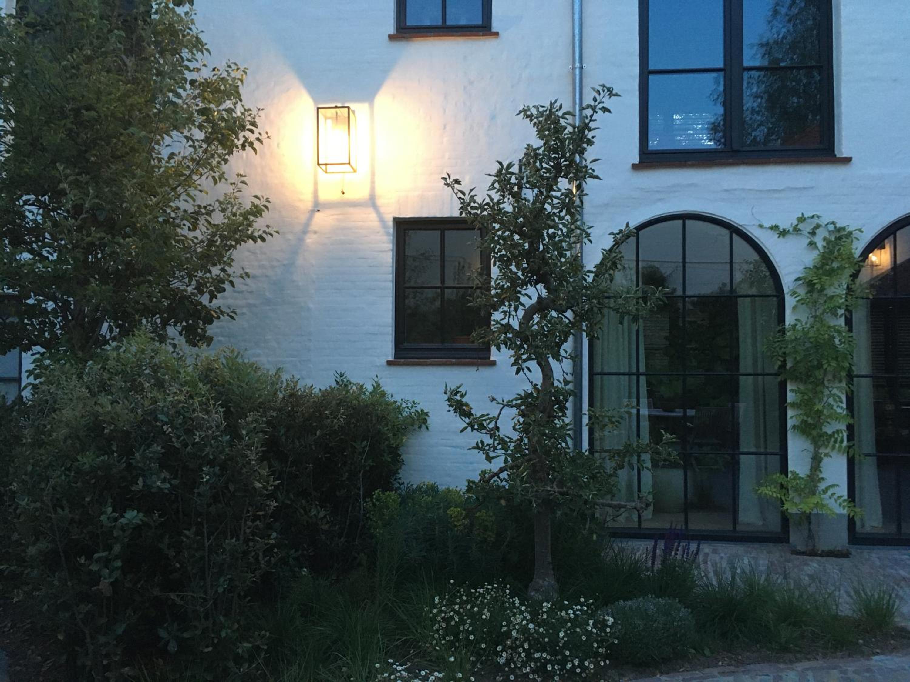 The Herring's Residence - Stylish Private Cottage with Breakfast in Historic Center - Adults-Only