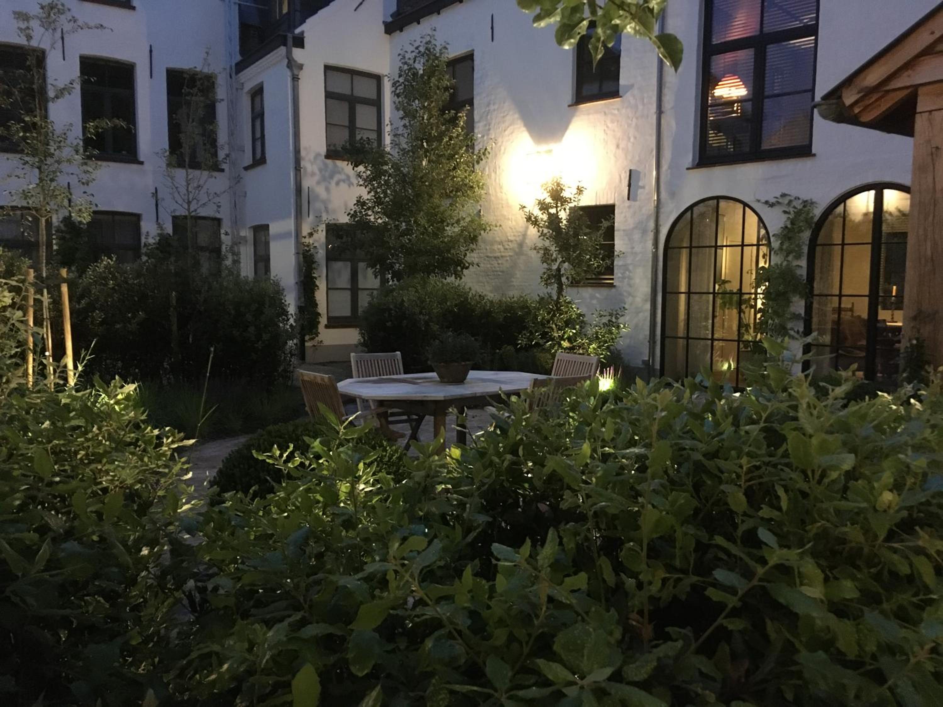 The Herring's Residence - Stylish Private Cottage with Breakfast in Historic Center - Adults-Only