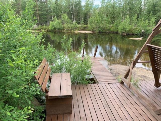 Luxury Holiday Home with Private Lake