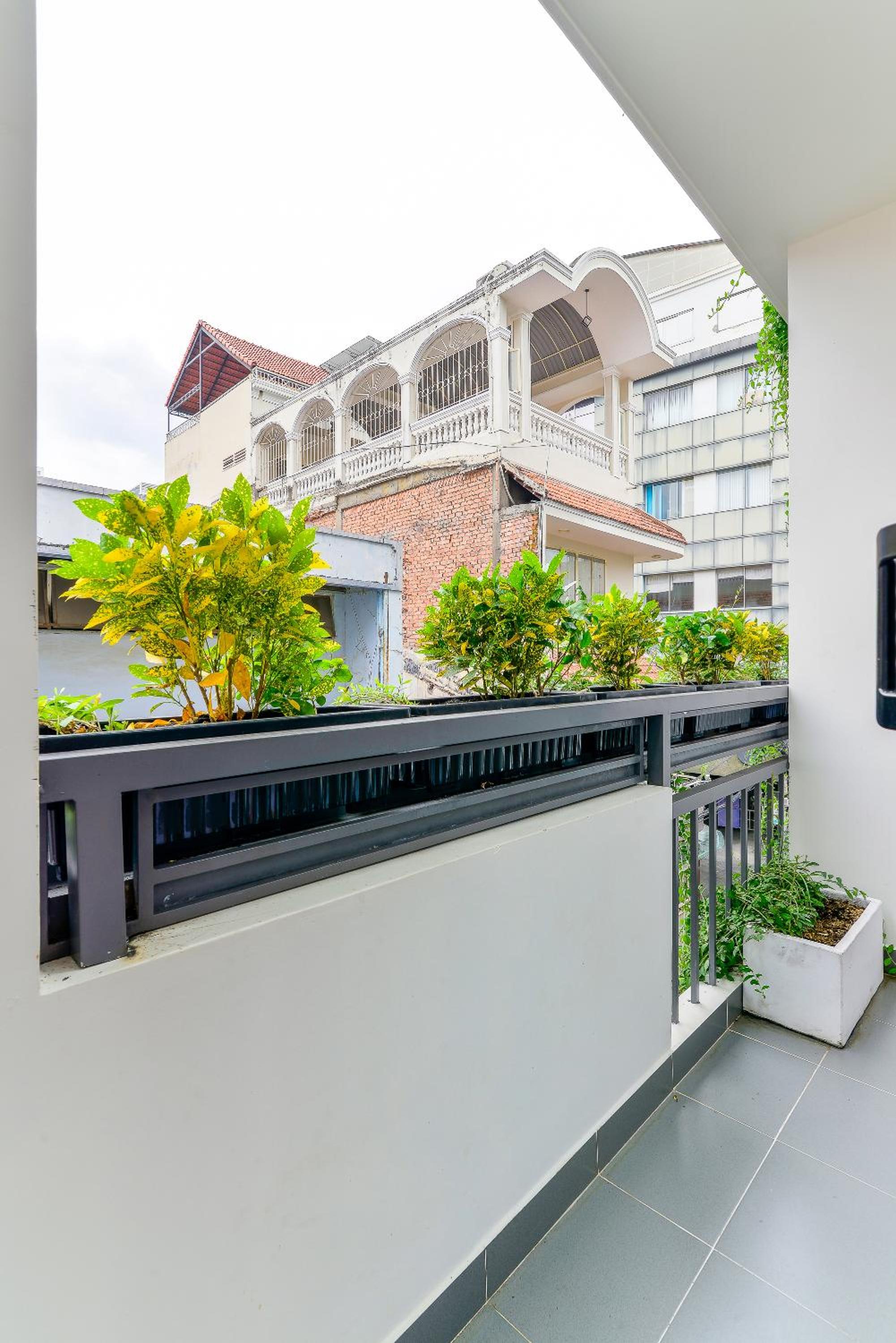 Cozrum Homes - Saphera Residence