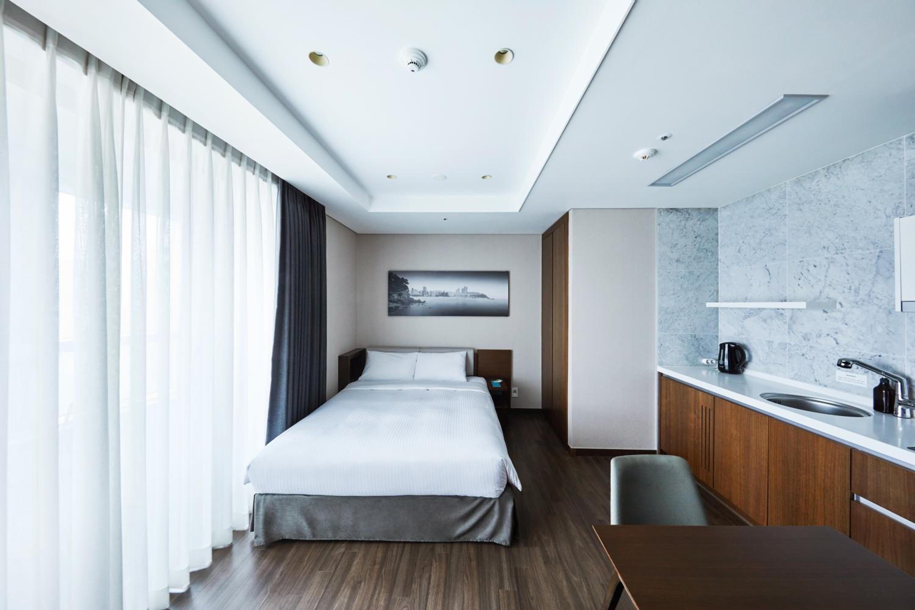 Felix by STX Hotel & Suite