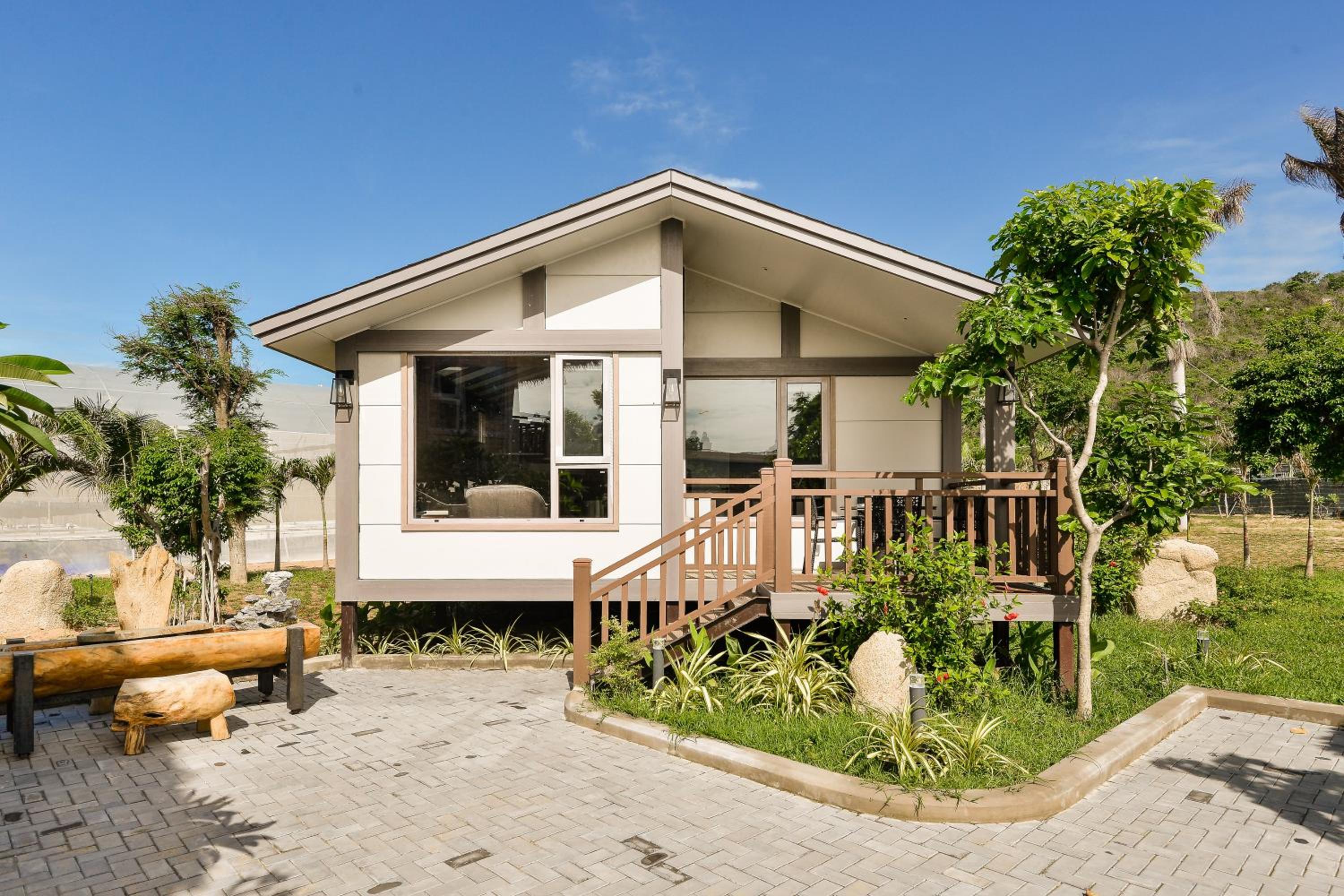 Lan Rung Beach Resort