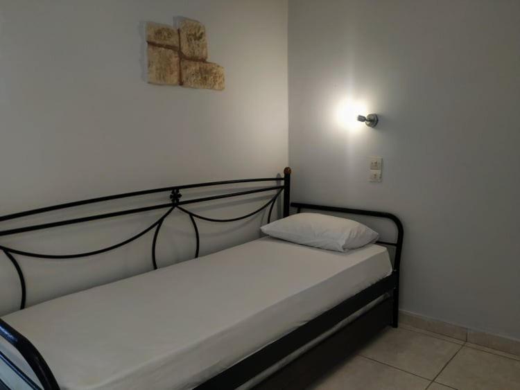 Lions 2 Studios & Apartments, Poros Island. photo 5