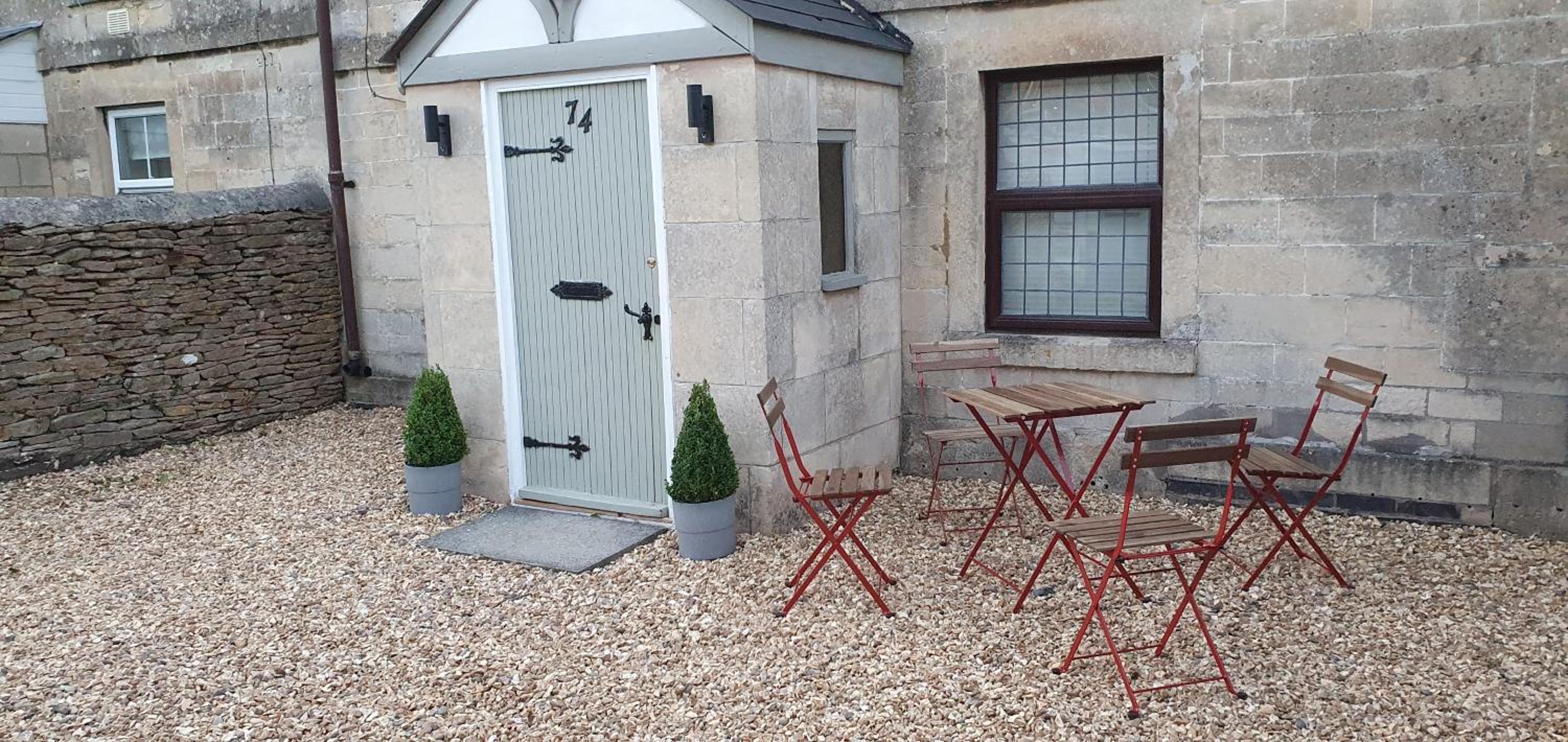 Quirky Cottage - Dogs Welcome view 2