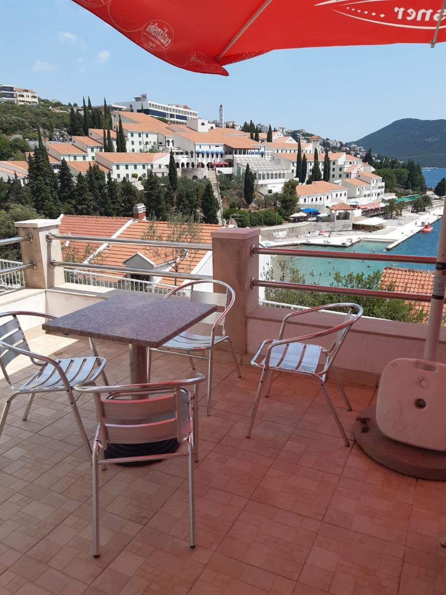 outdoor BBQ area