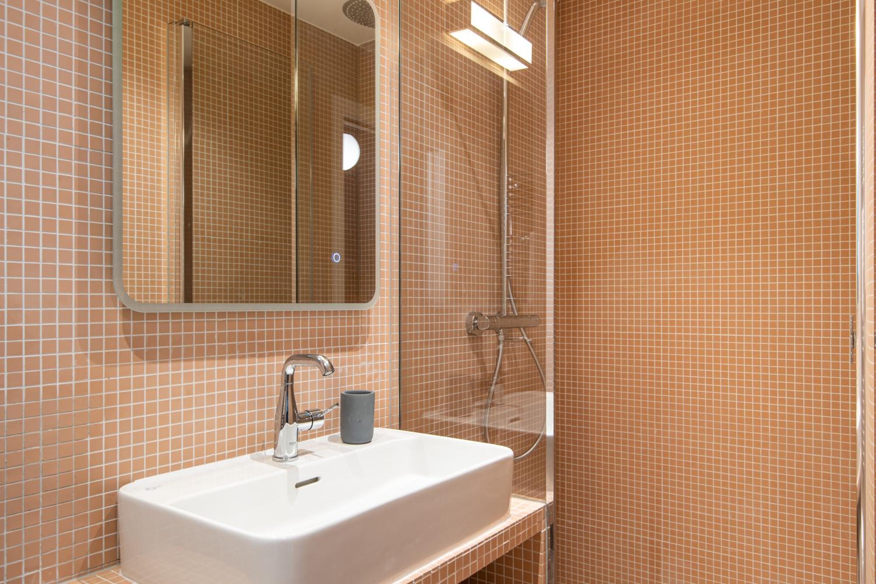 NEW - Villa Urbaine au Coeur de Paris - 6 pers