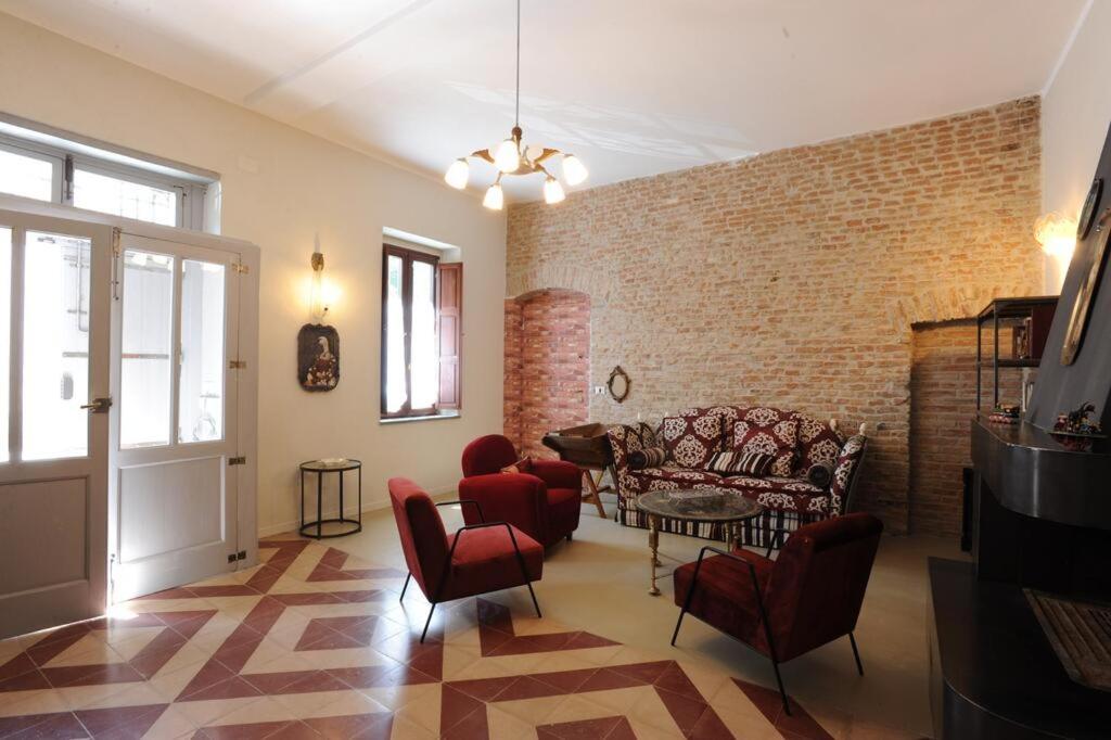 Palazzo Scura view 3