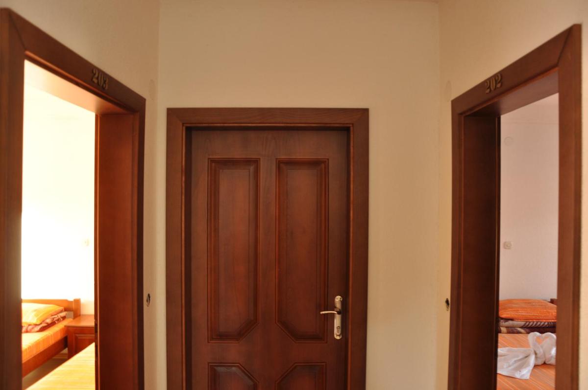 Photo 37