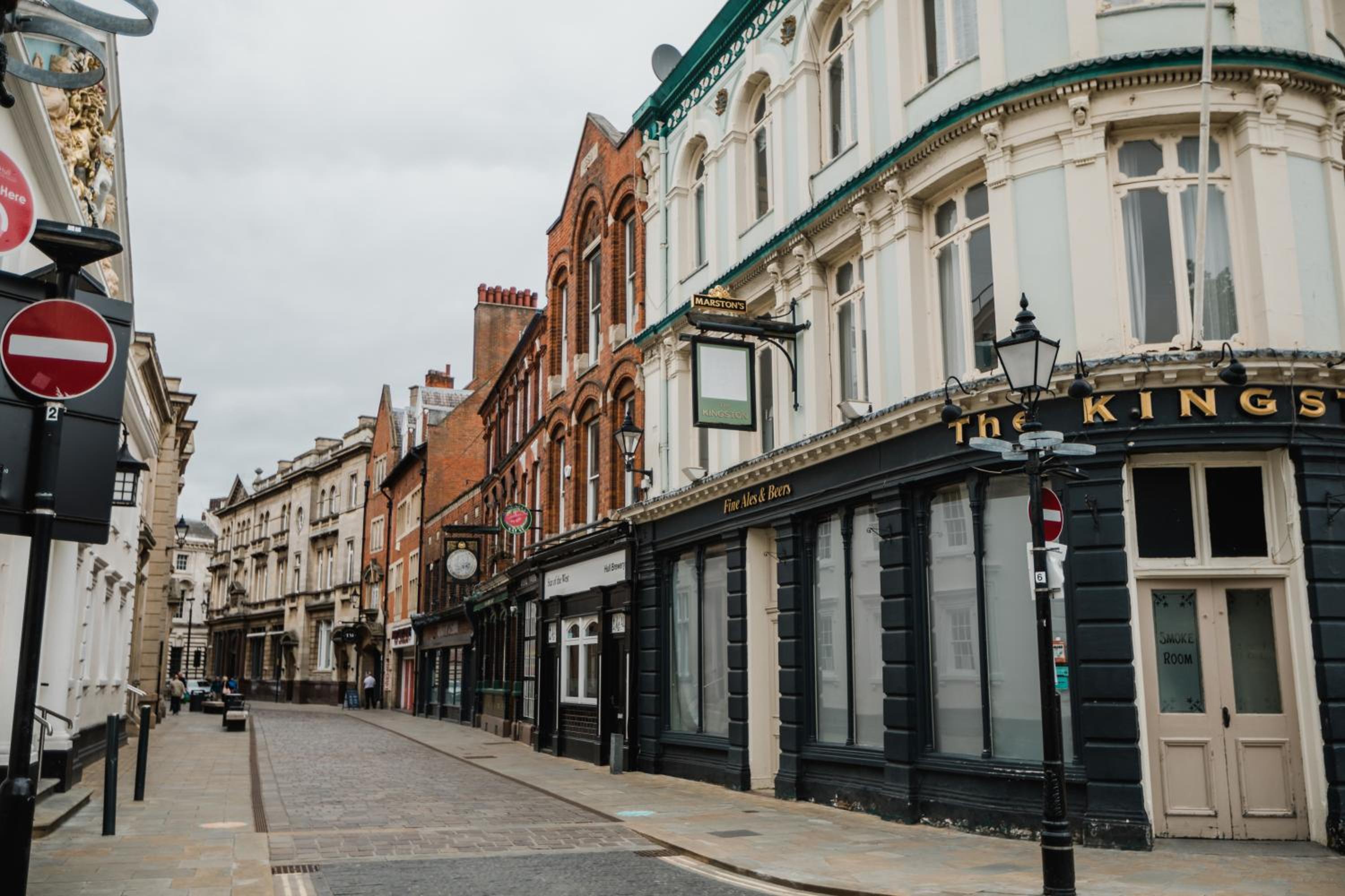 Hullidays - 'Old School Penthouse' Trinity Square