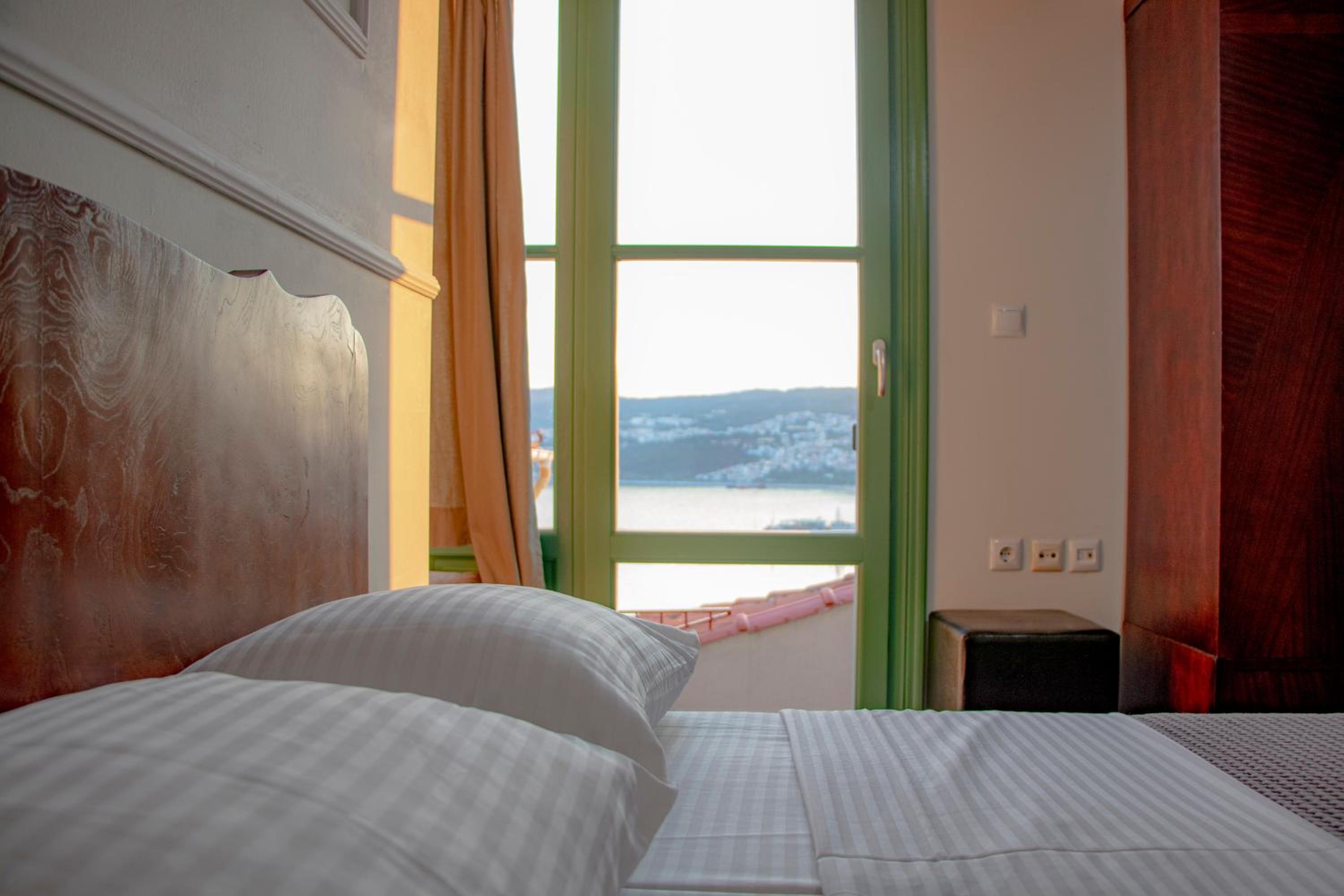 Theothea Suites