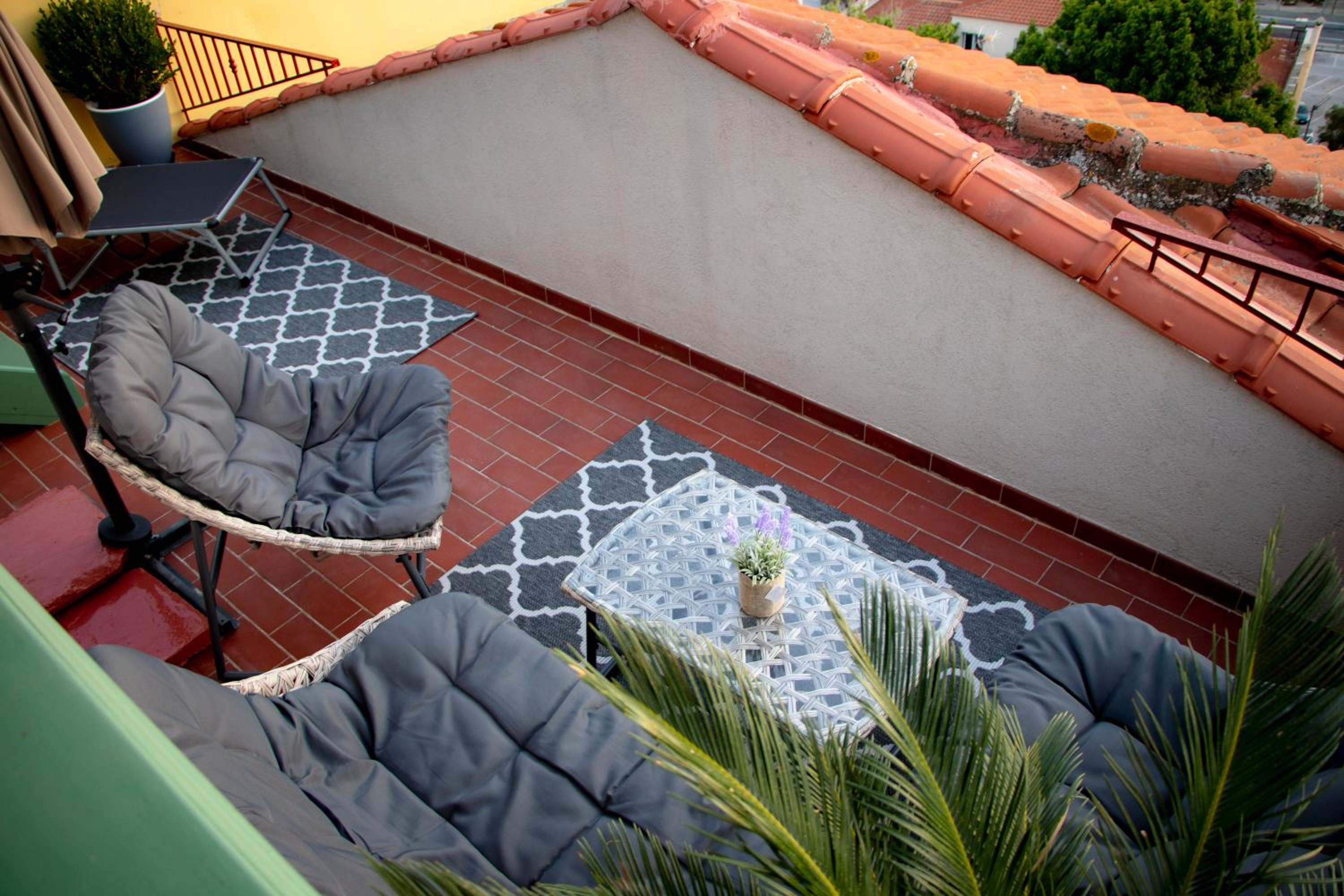 Theothea Suites