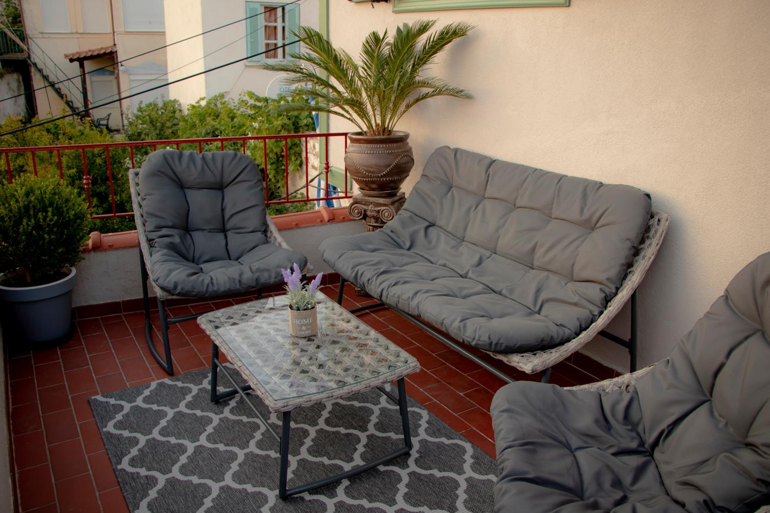 Theothea Suites