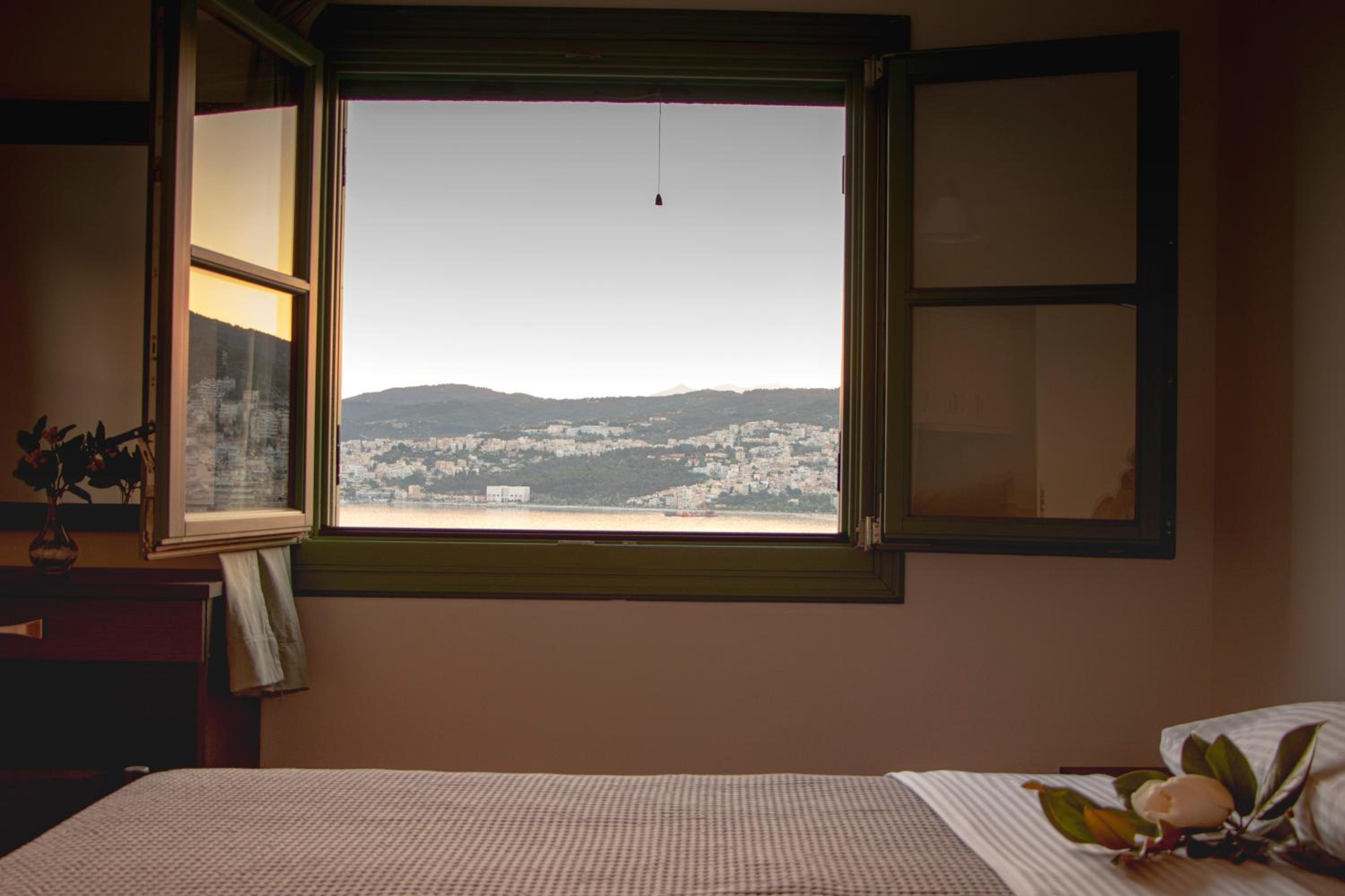 Theothea Suites