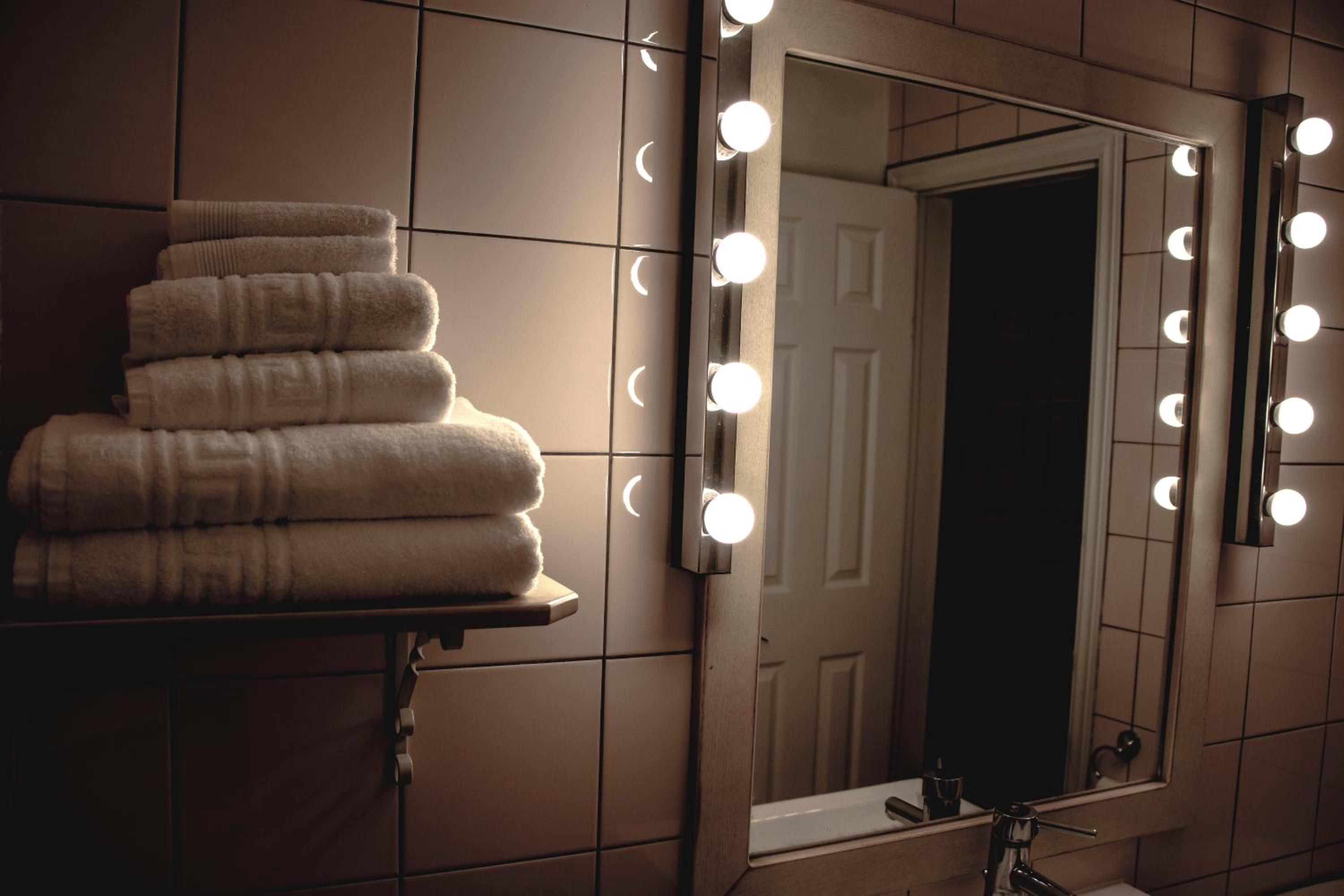 Theothea Suites