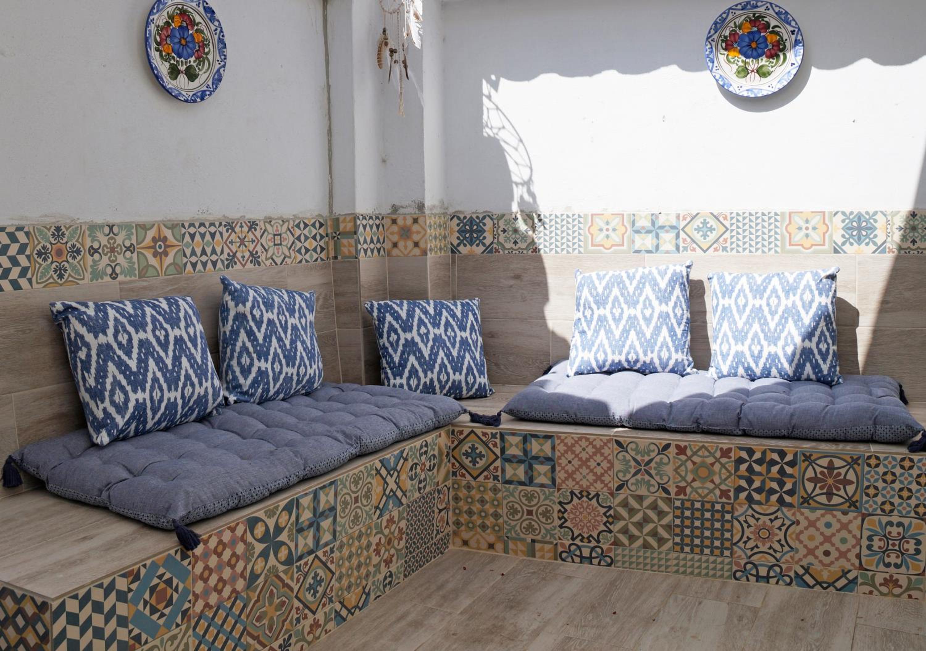 Casa Blue Vista - villa & guestroom view 5