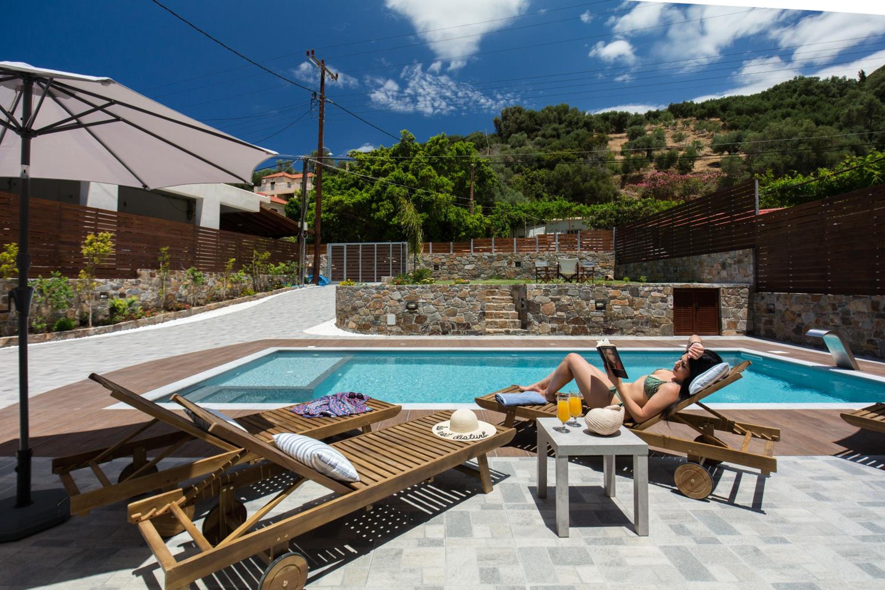 Tzouganos Villa view 3