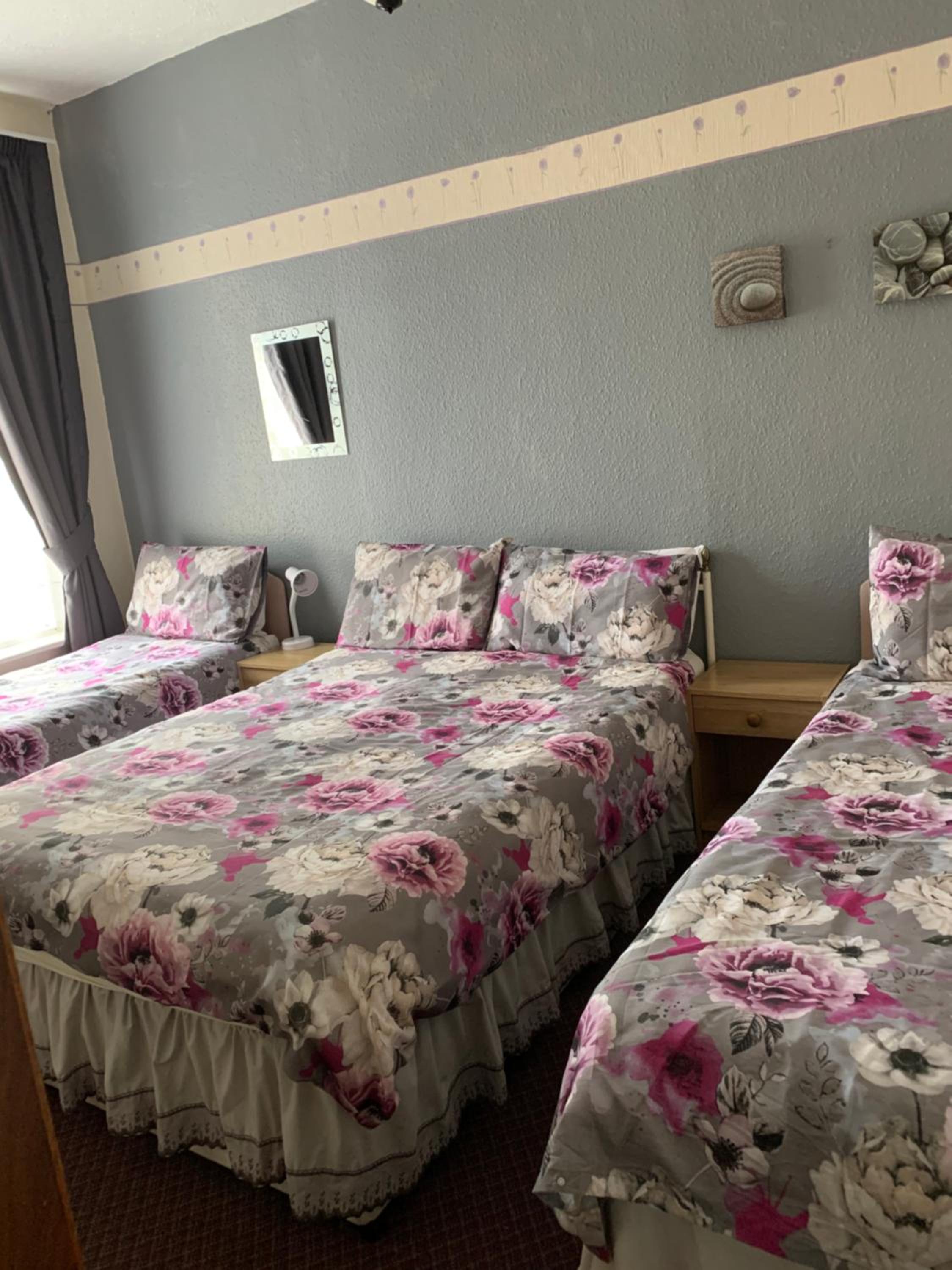 Alondra Hotel