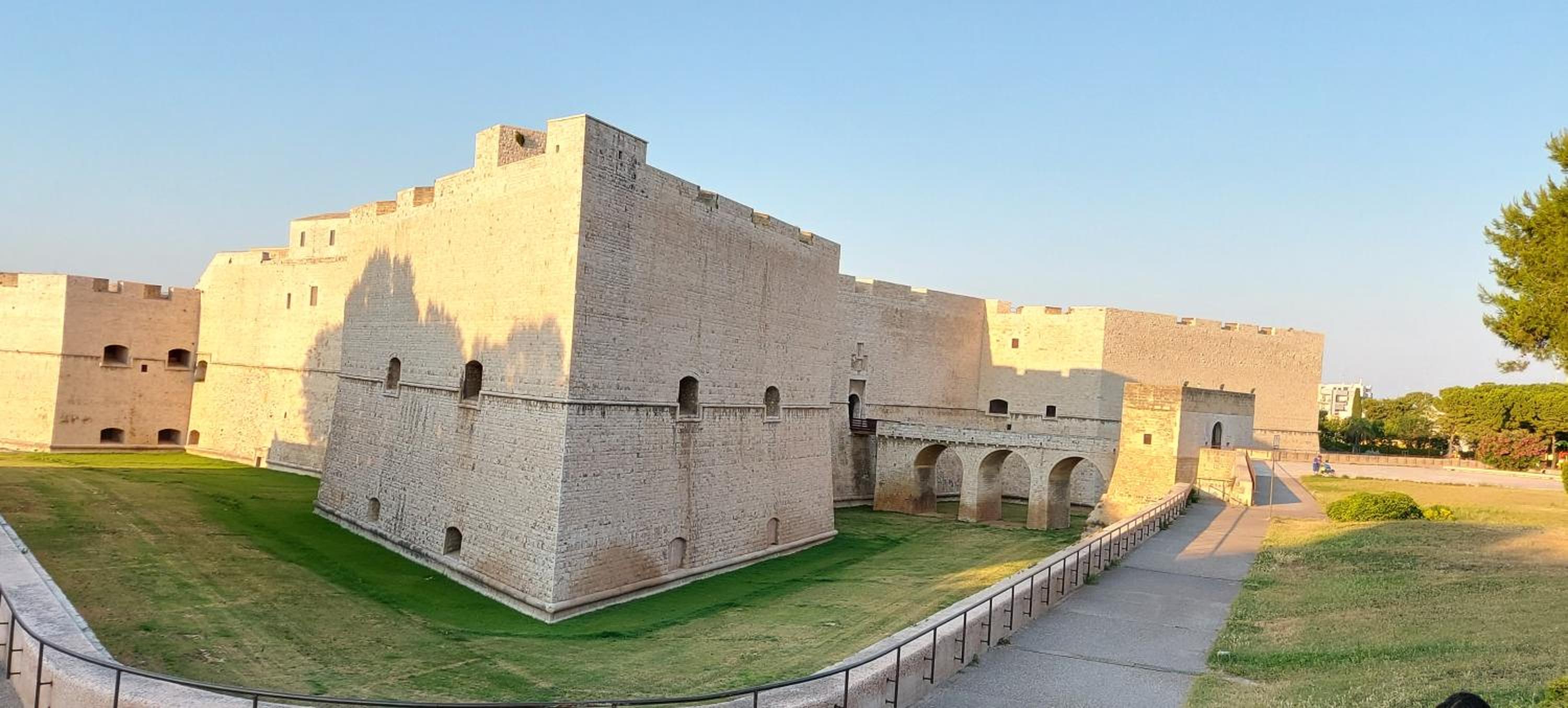 Isabella d'Aragona Guest House