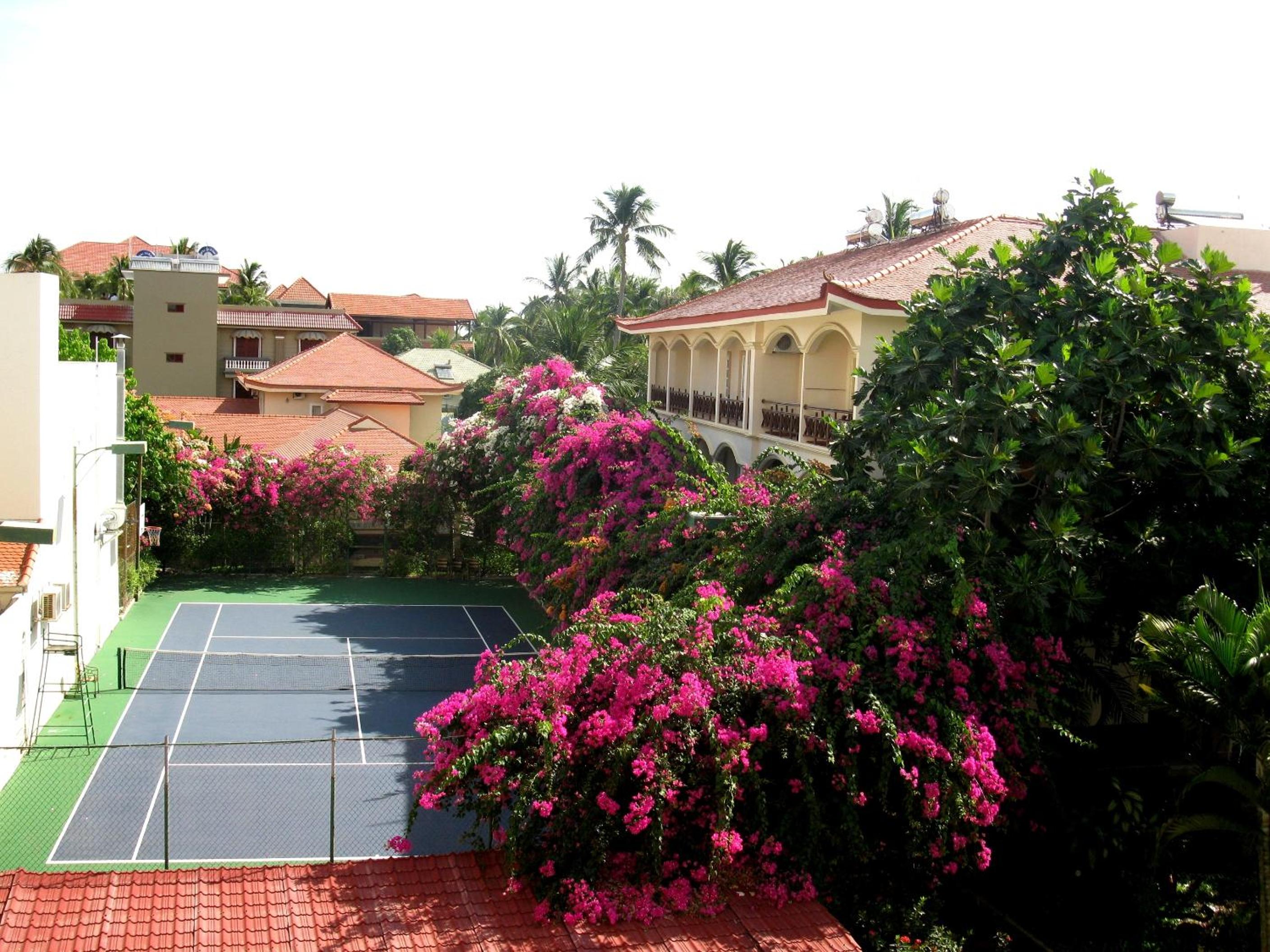 Le Aqua Resort & Spa Phan Thiet - Swiss Village Resort & Spa