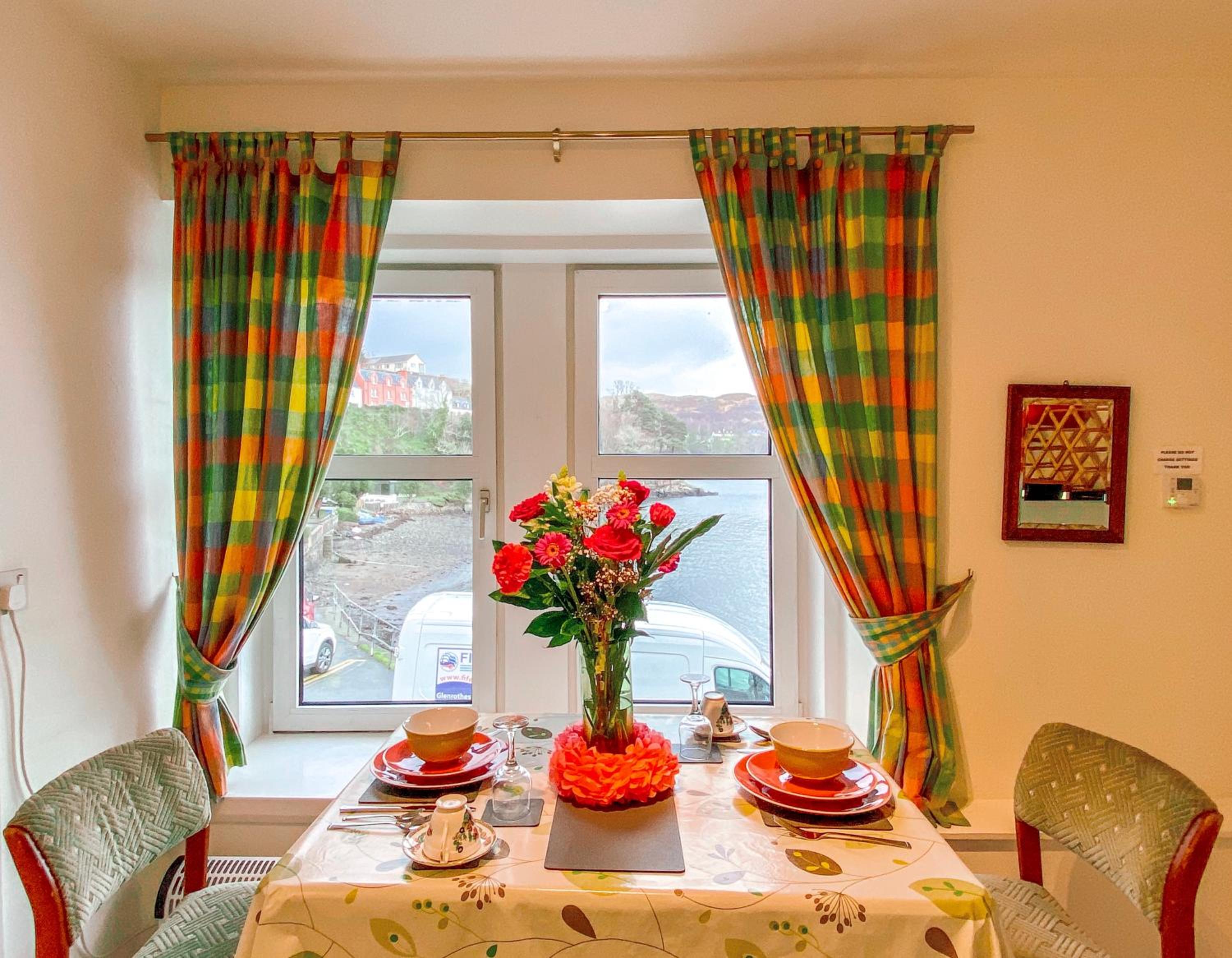 Hotel Harbour View - Image 1