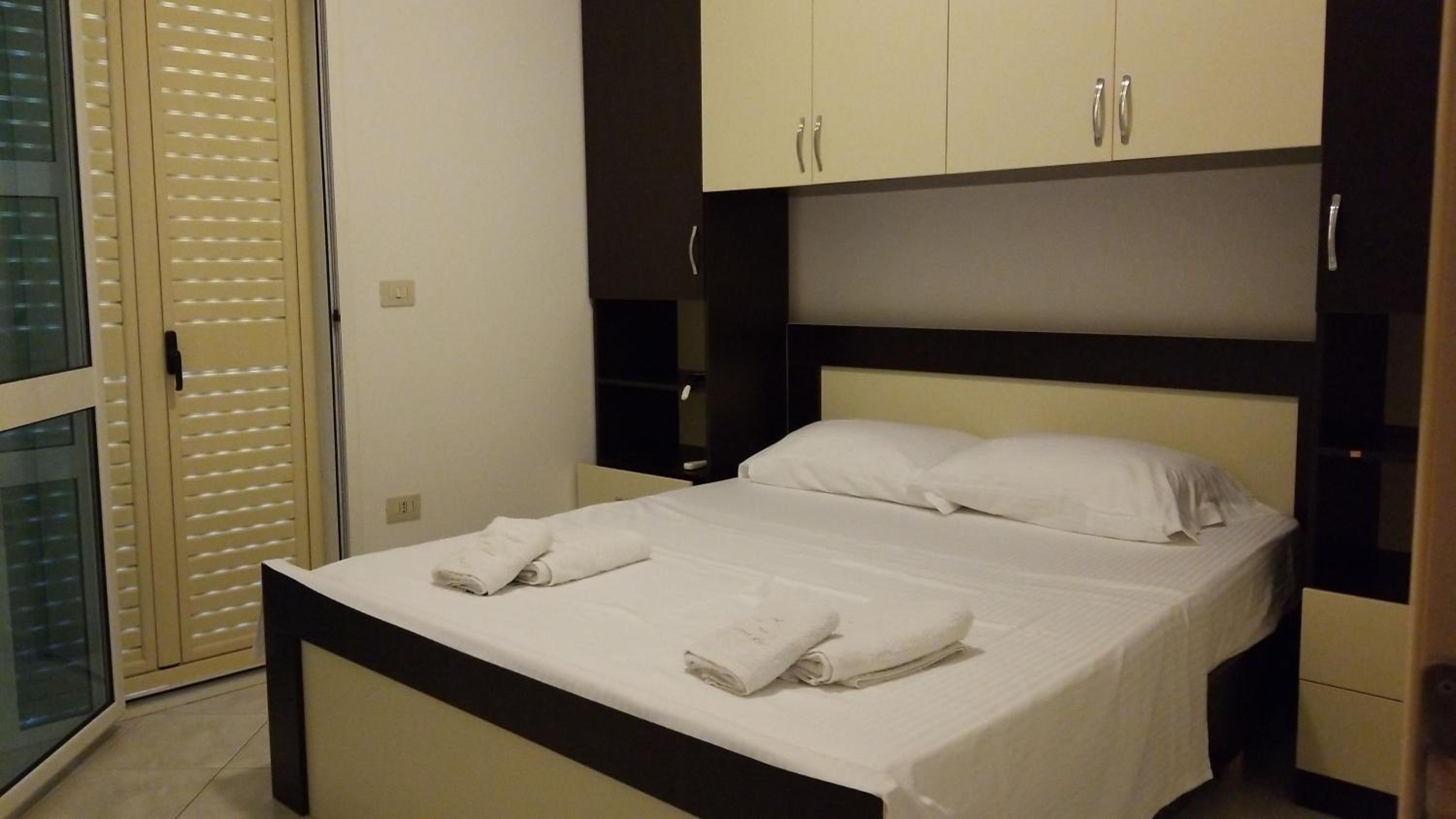 Apartments Rezidenca Sinani Orikum