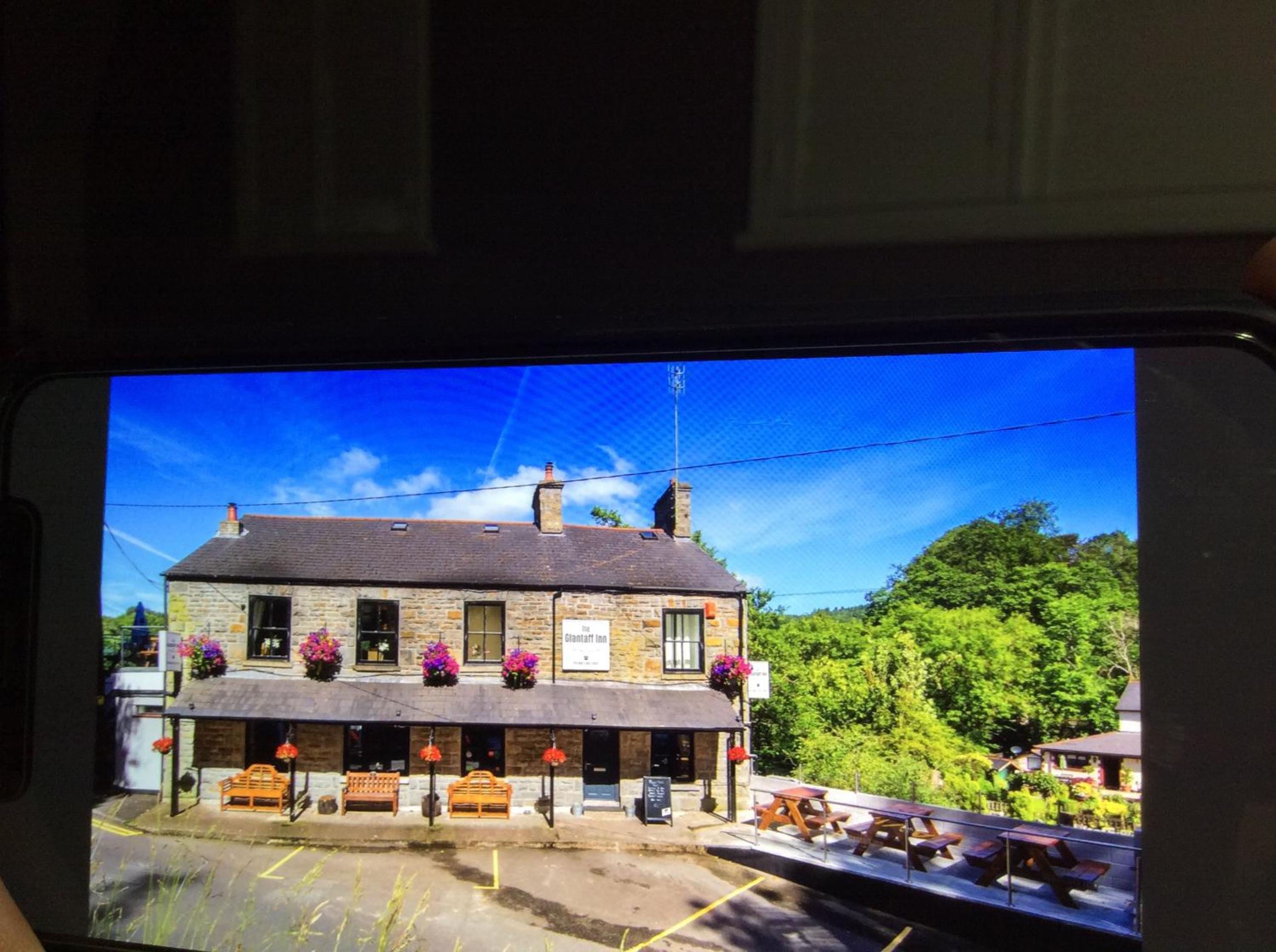 Hotel The Glantaff Inn Bunkhouse - Image 1