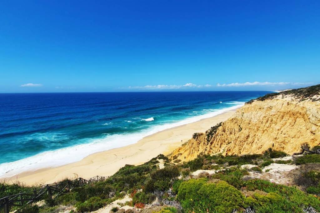 Secluded Beach House @Praia da Galé view 2
