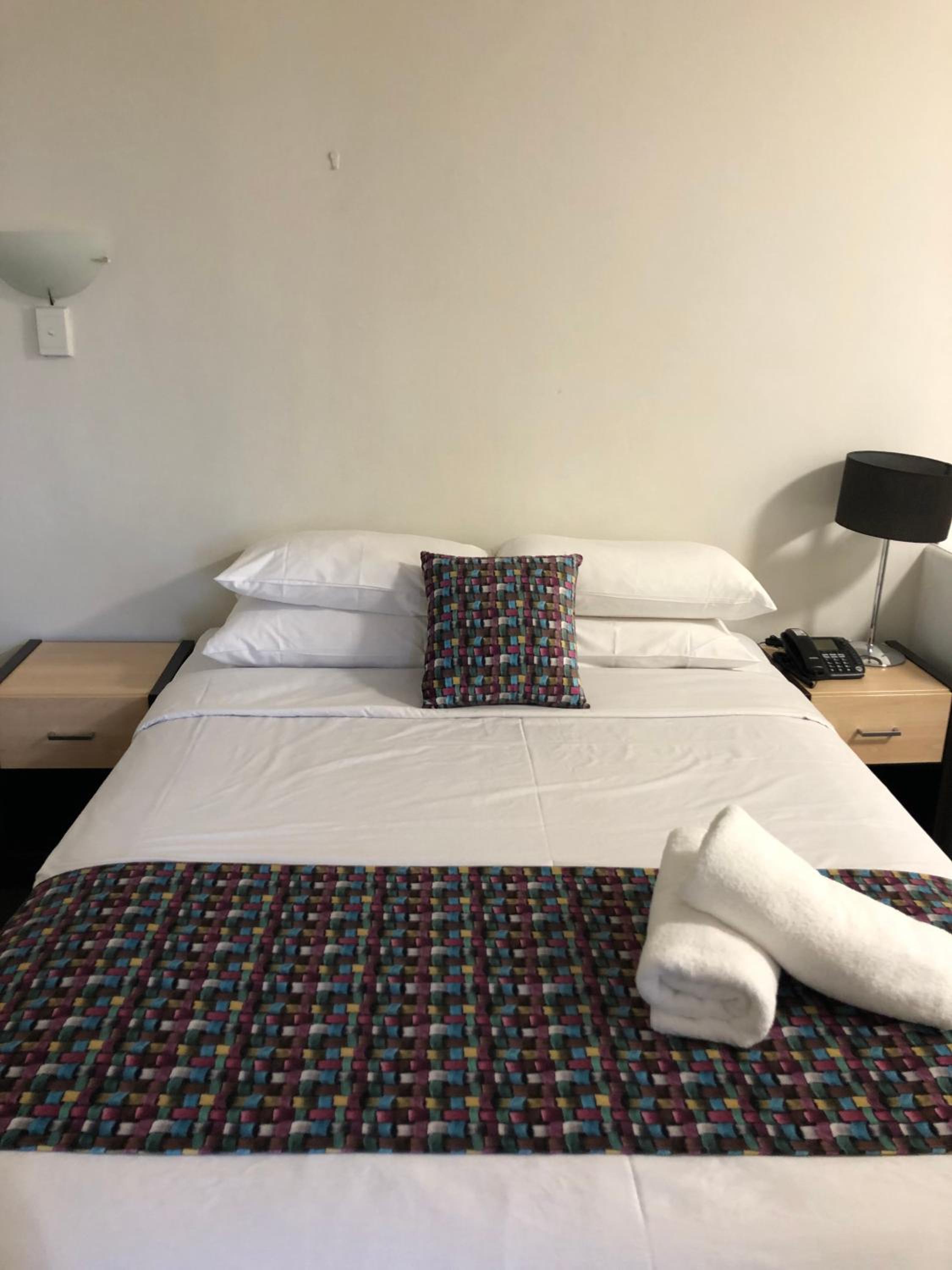 Parkside Inn Motel