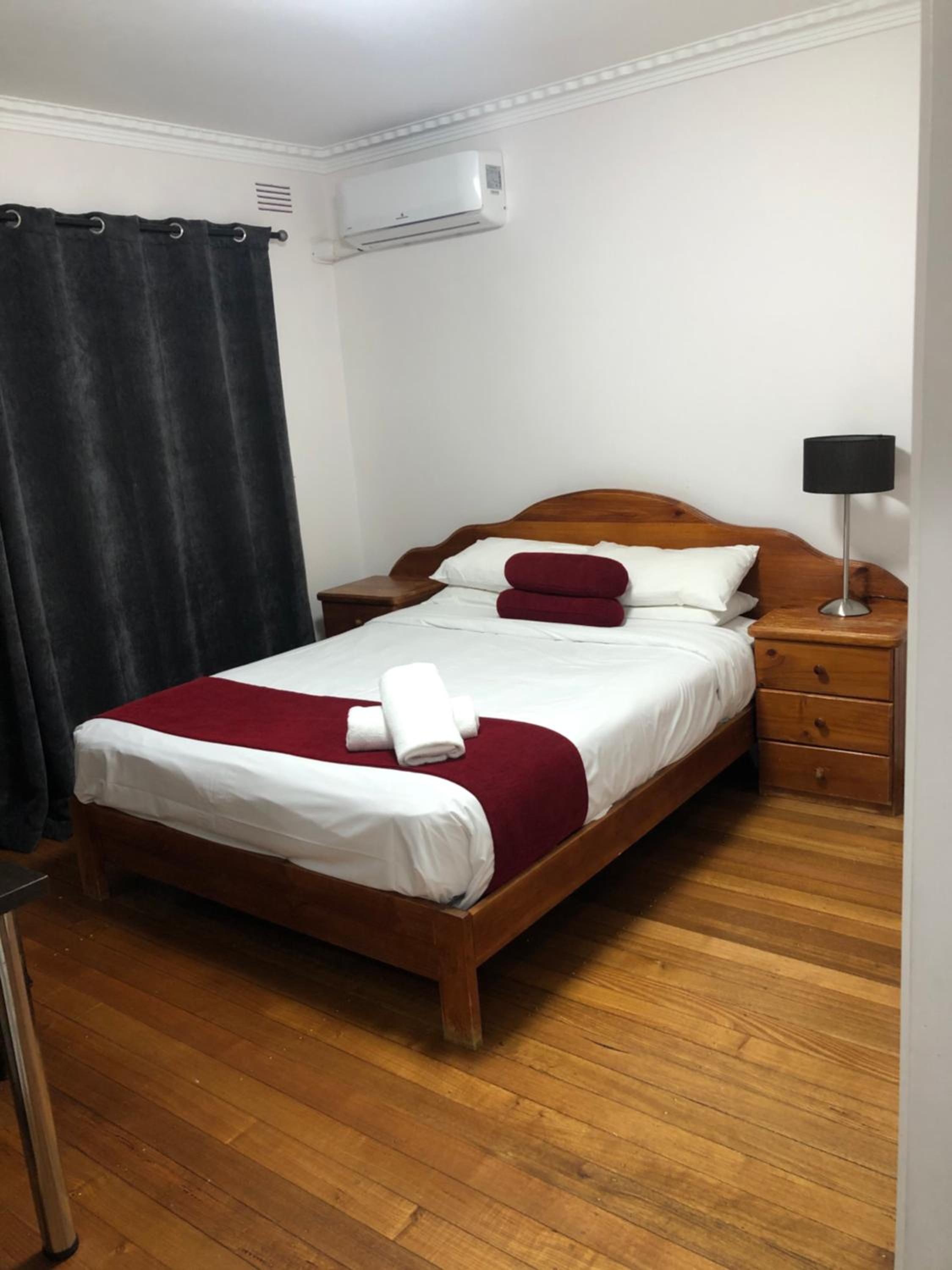 Parkside Inn Motel