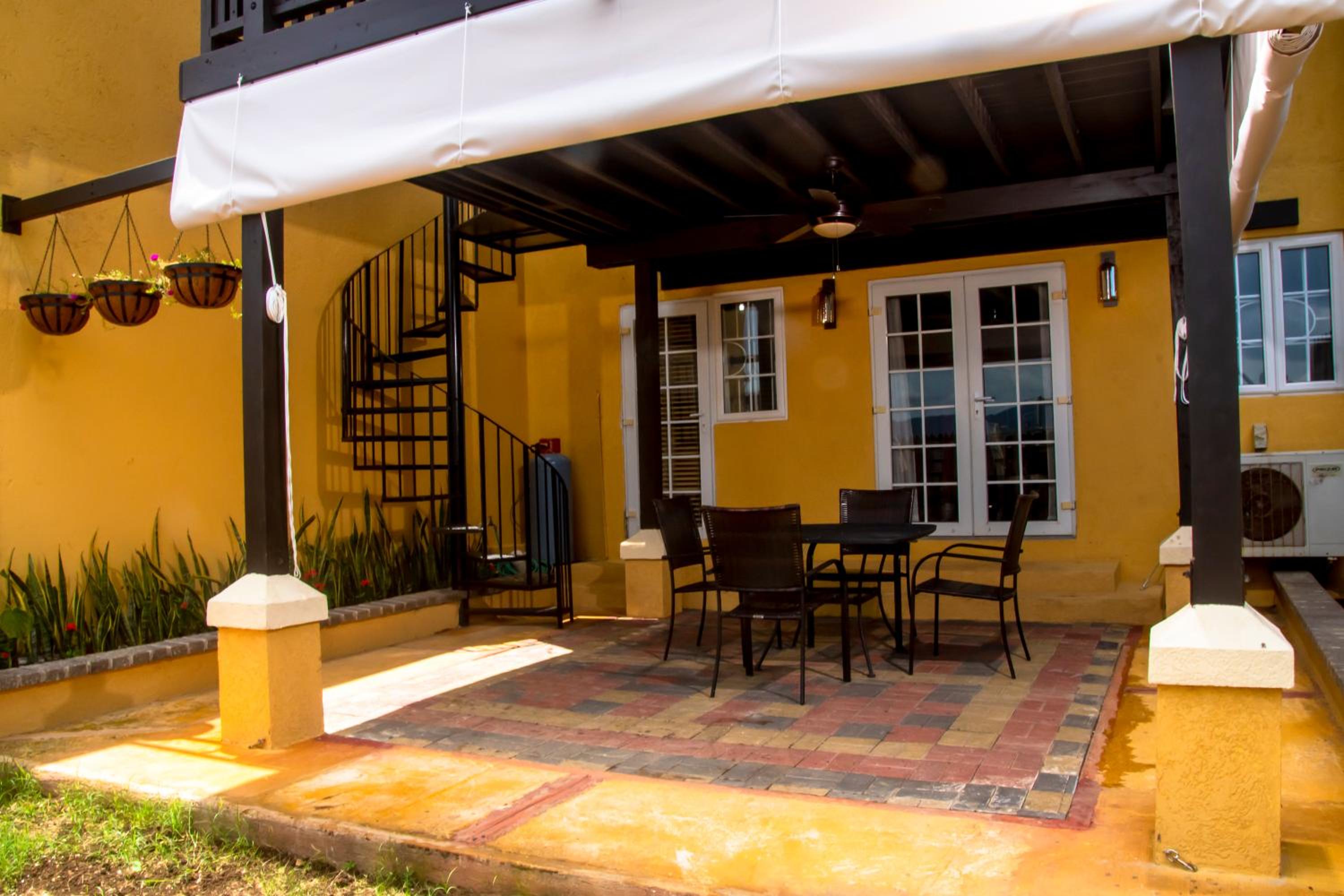 Vacation Getaway in Mango Walk Country Club view 2