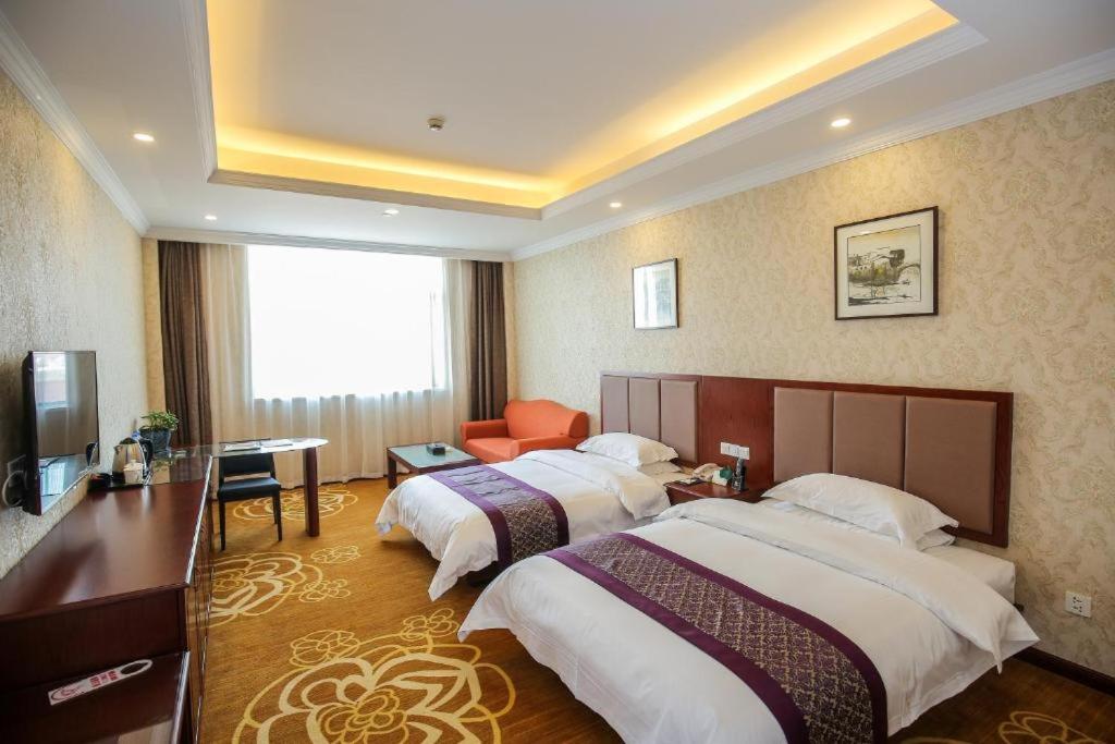 New Knight Royal Hotel Airport and International Resort
